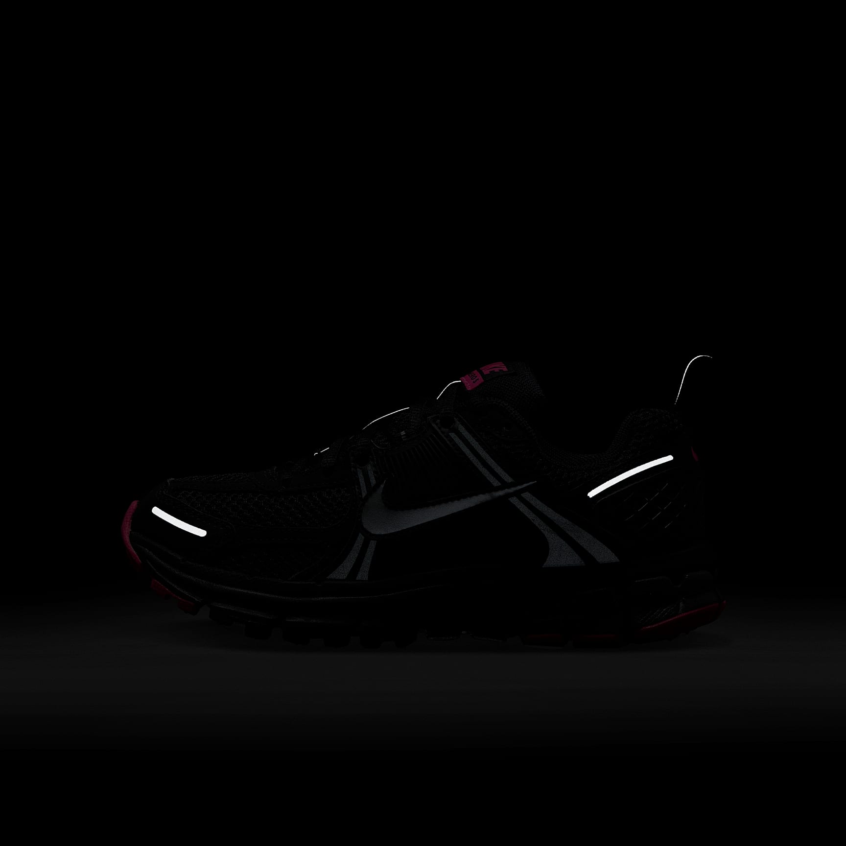 Nike Vomero 5 Big Kids' Shoes