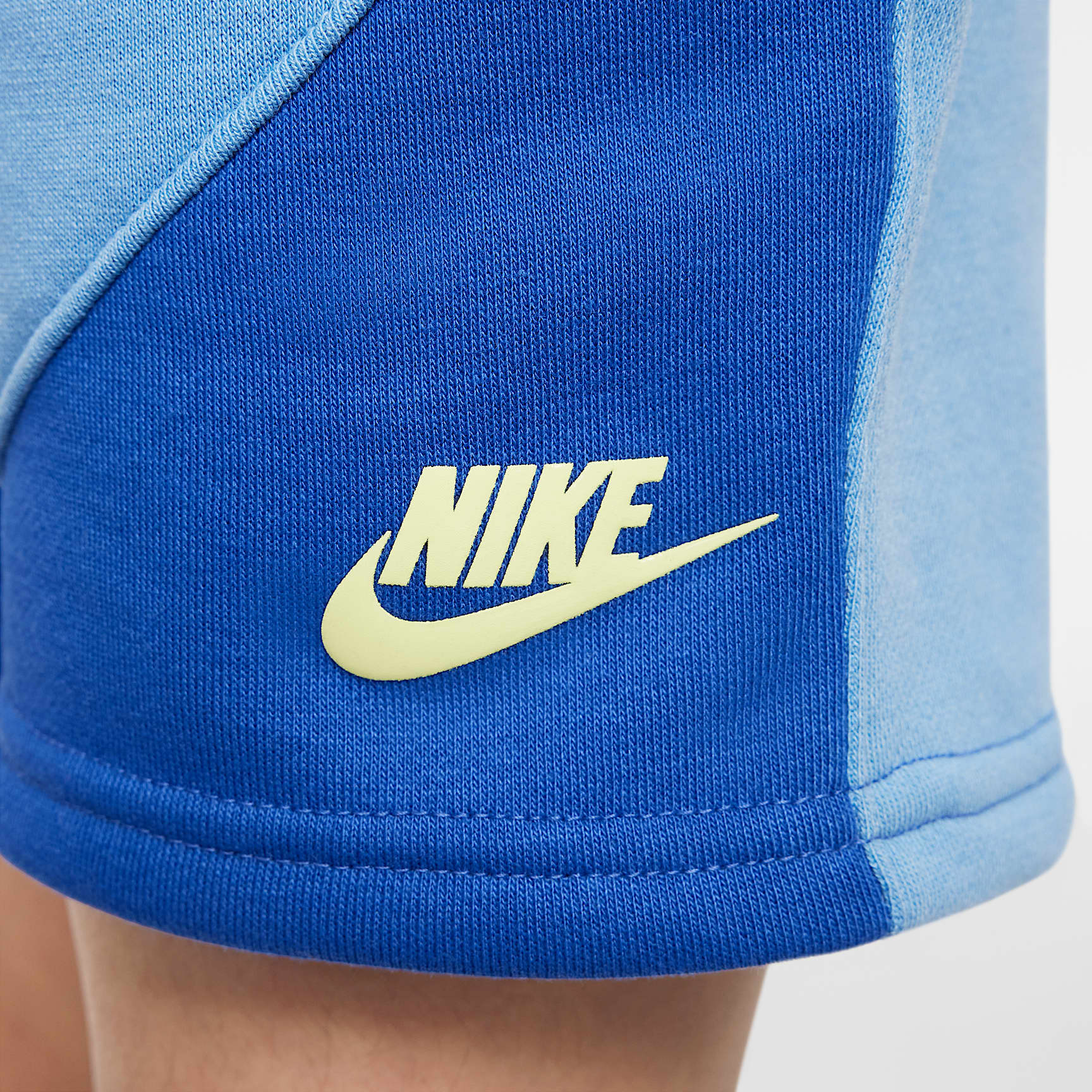 Nike Sportswear Toddler On the Move French Terry Shorts