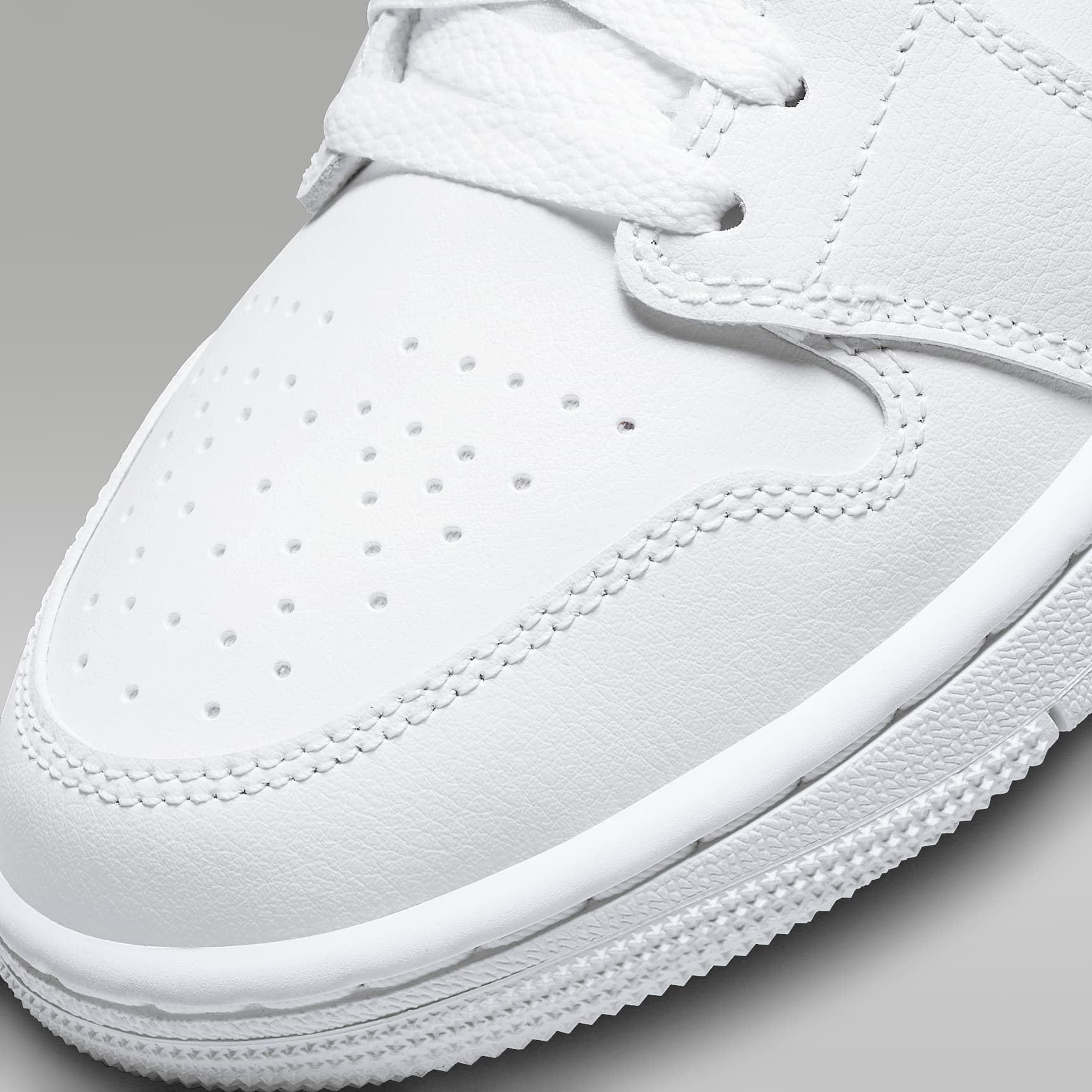 Air Jordan 1 Mid Women's Shoes