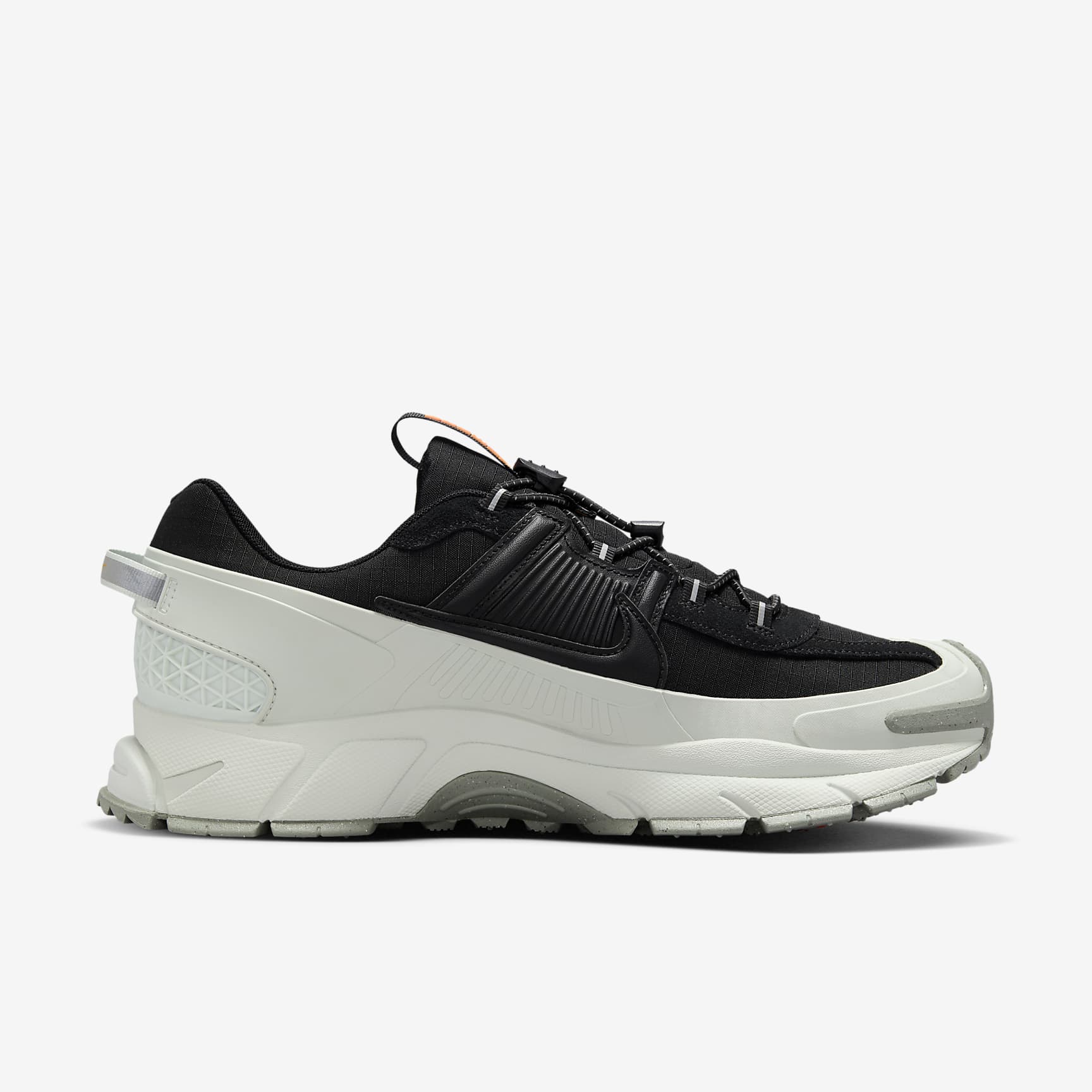 Nike Zoom Vomero Roam Men's Winterized Shoes