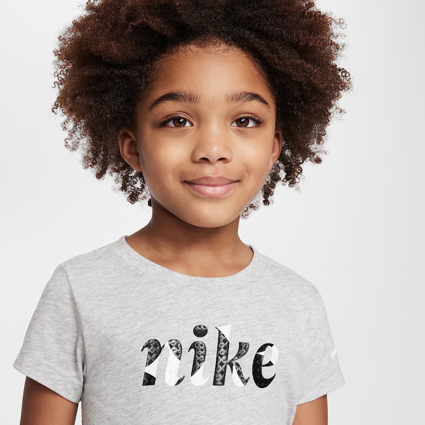Nike Essentials Little Kids' Graphic T-Shirt