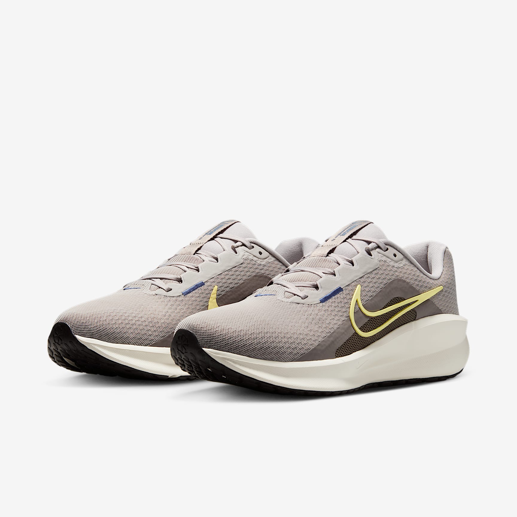 Nike Downshifter 13 Men's Road Running Shoes