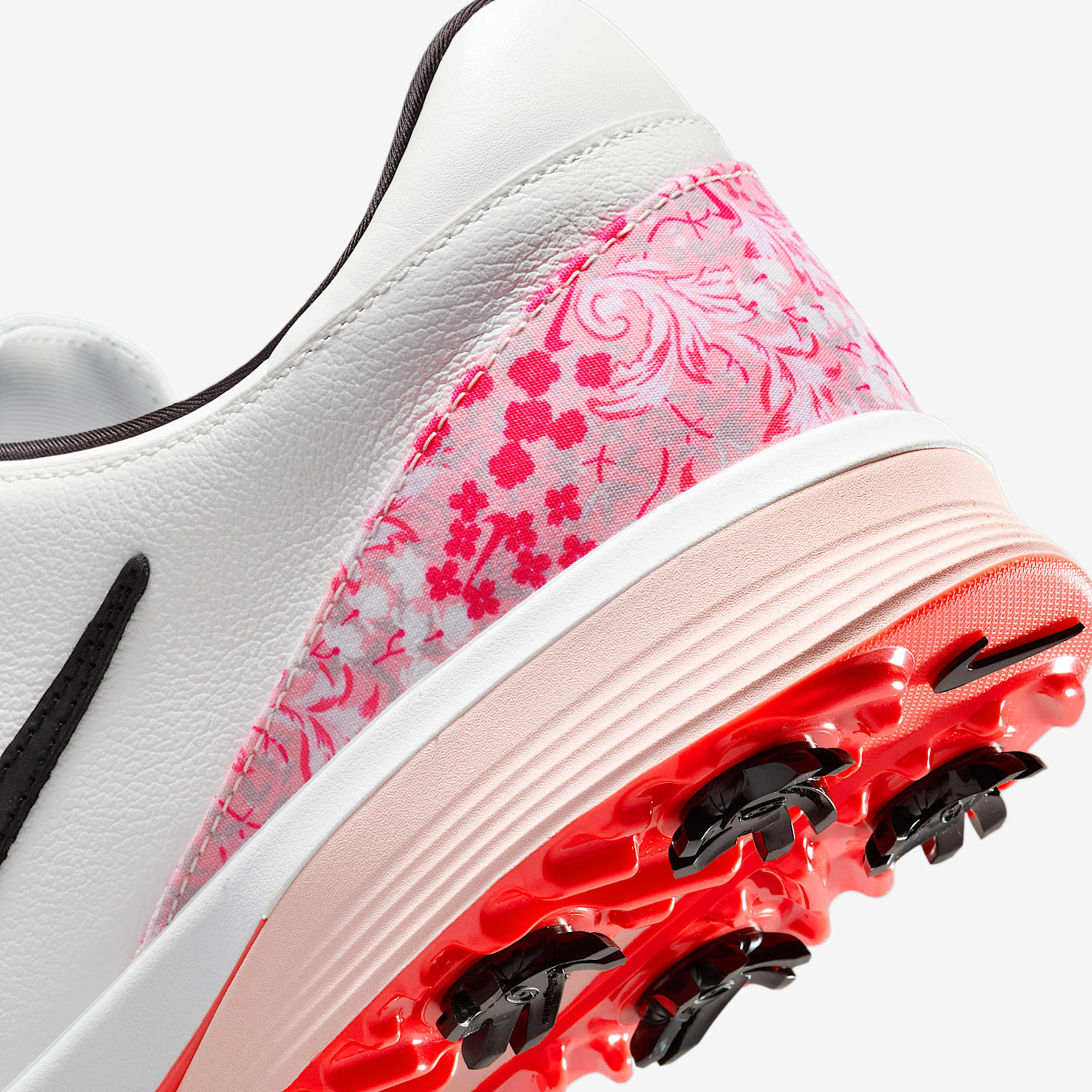 Nike Victory Tour 4 Golf Shoes (Wide)