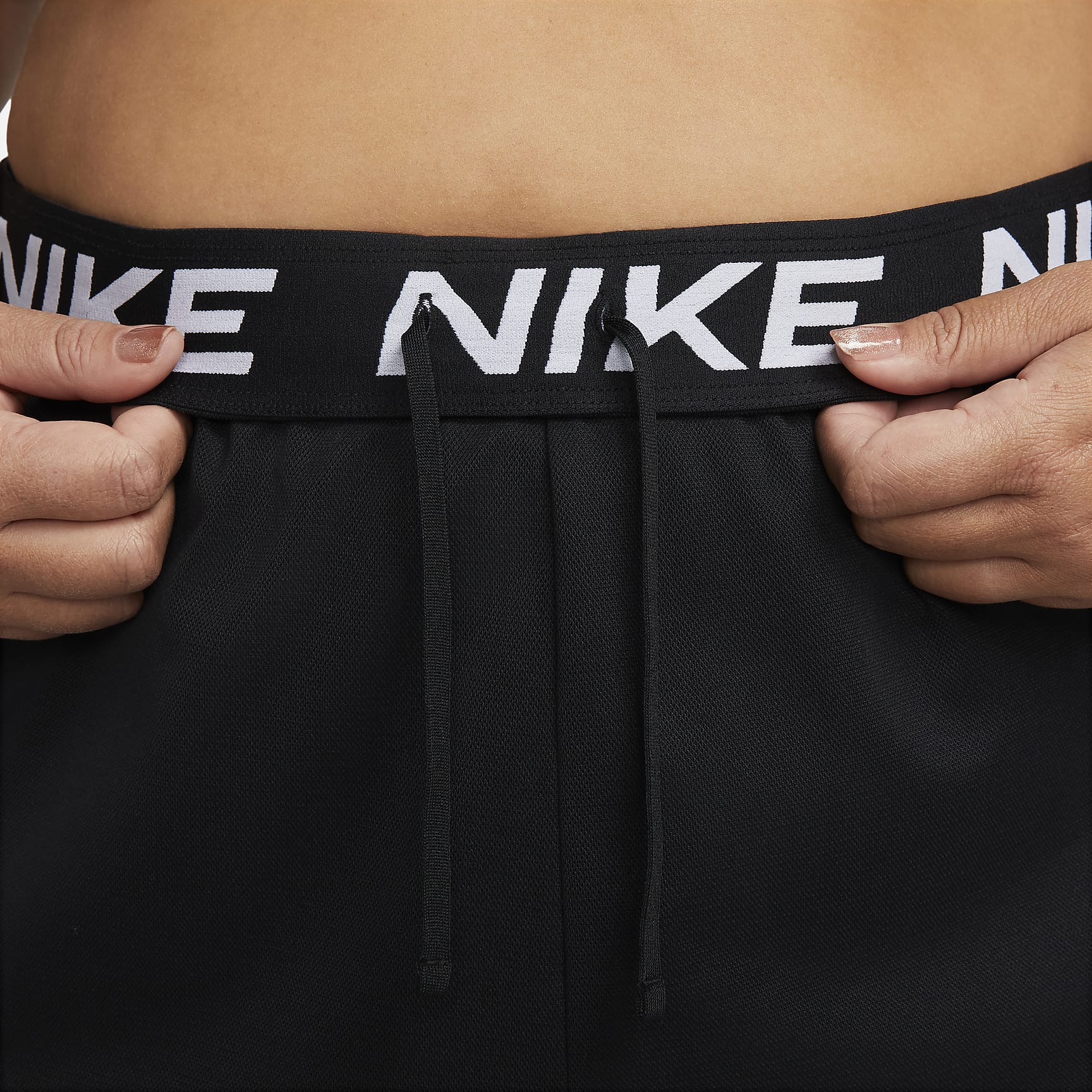 Nike Dri-FIT Attack Women's Mid-Rise 5" Unlined Shorts (Plus Size)