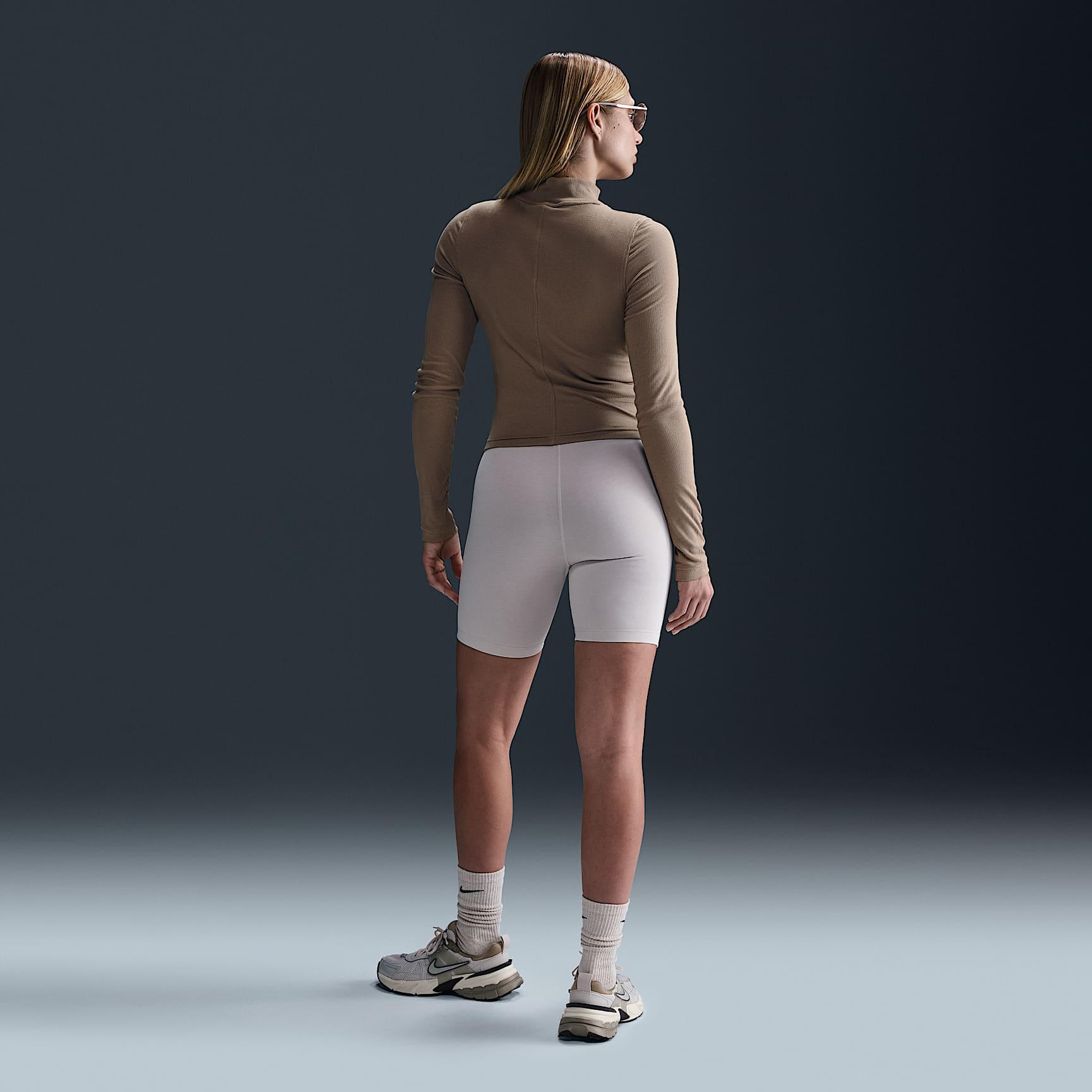 Nike Sportswear Essential Women's Ribbed Mock-Neck Long-Sleeve Top