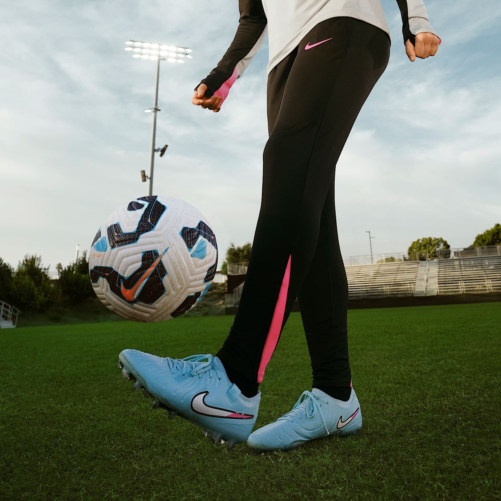 Nike Tiempo Legend 10 Elite Firm-Ground Low-Top Soccer Cleats