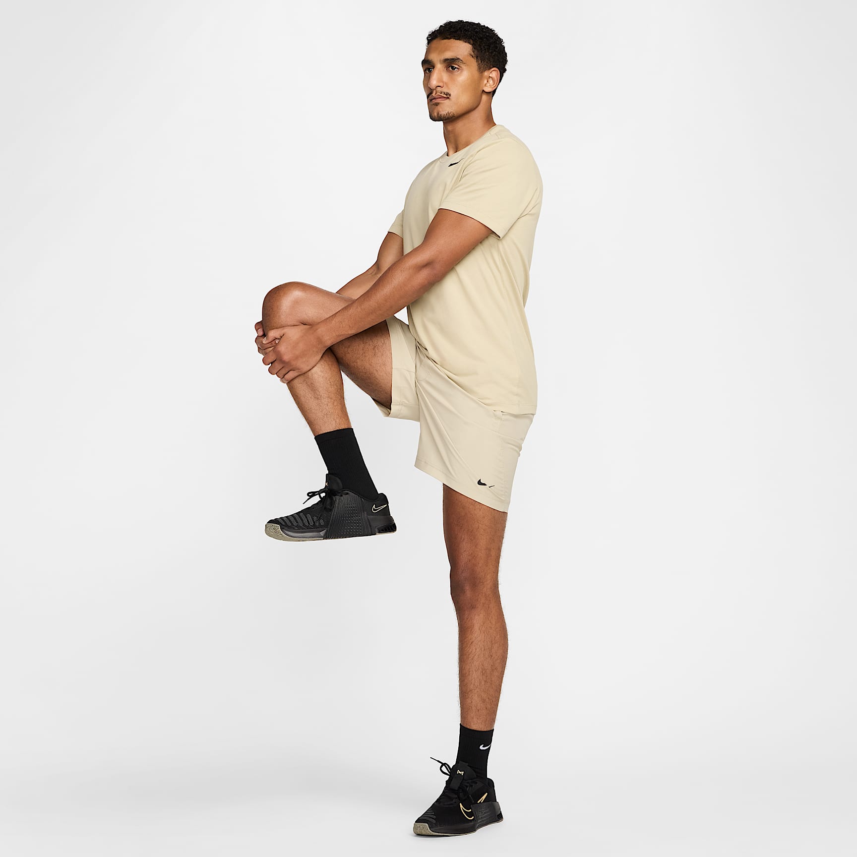 Nike Form Men's Dri-FIT 7" Unlined Versatile Shorts