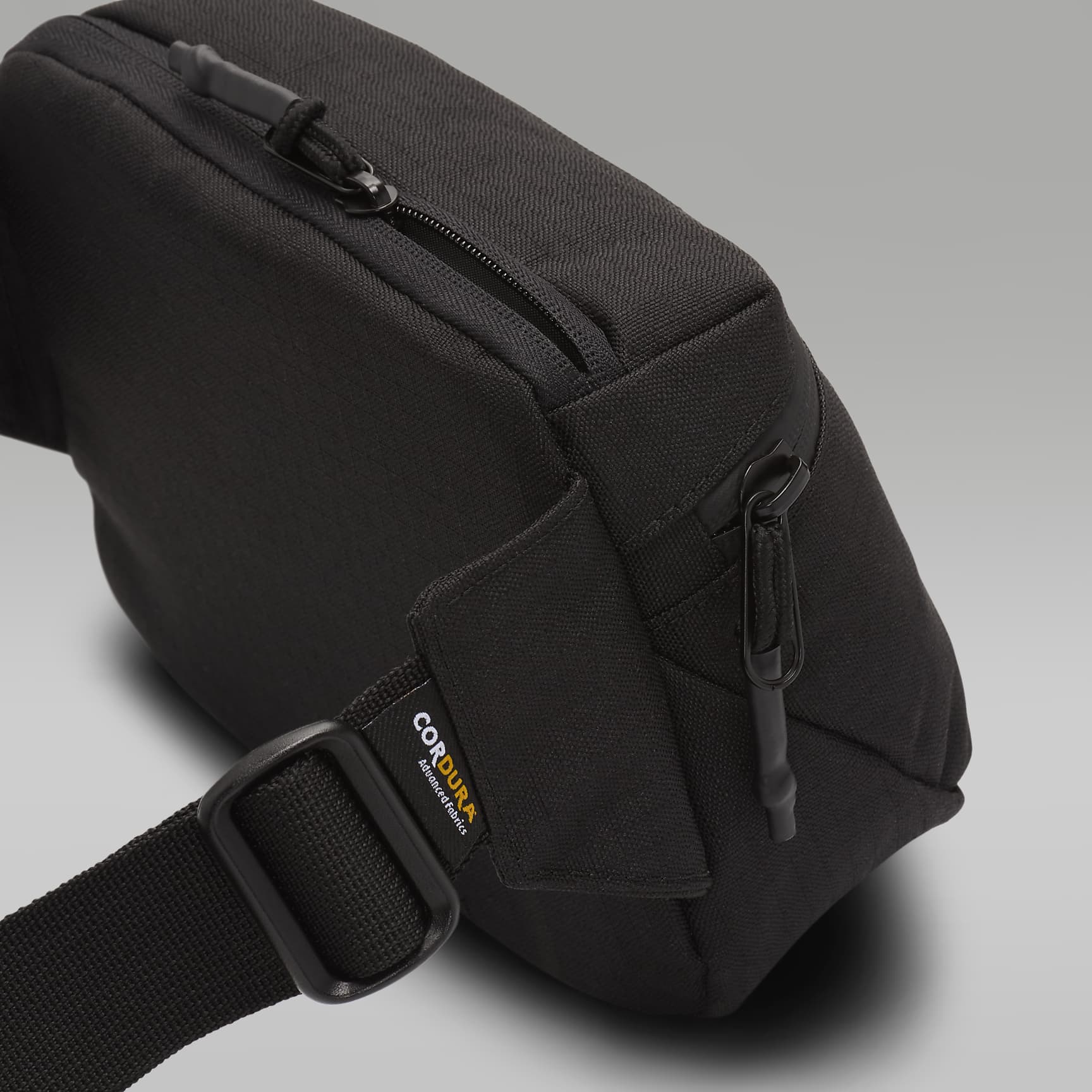 Jordan Franchise Crossbody Bag (2L)