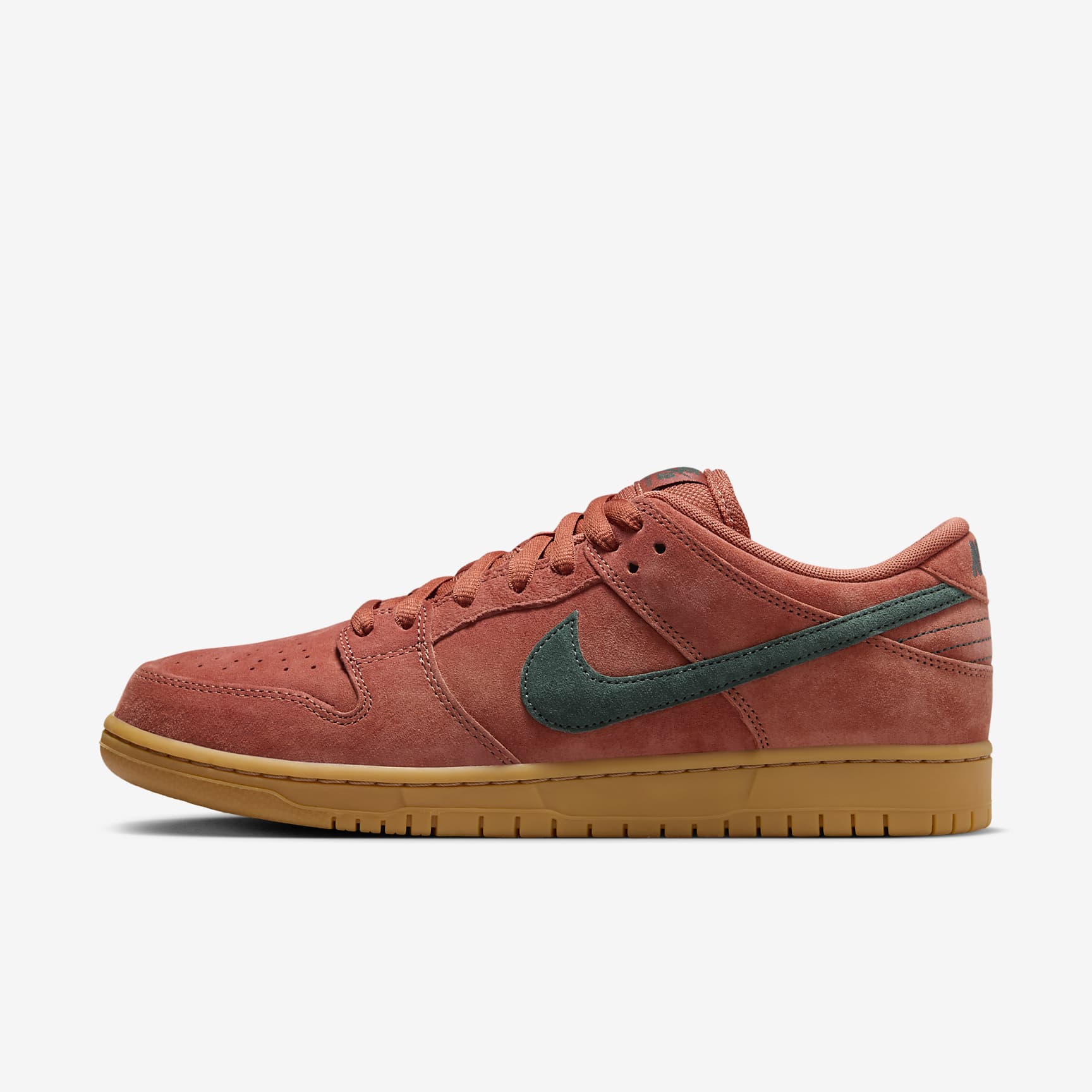 Nike SB Dunk Low Pro Skate Shoes