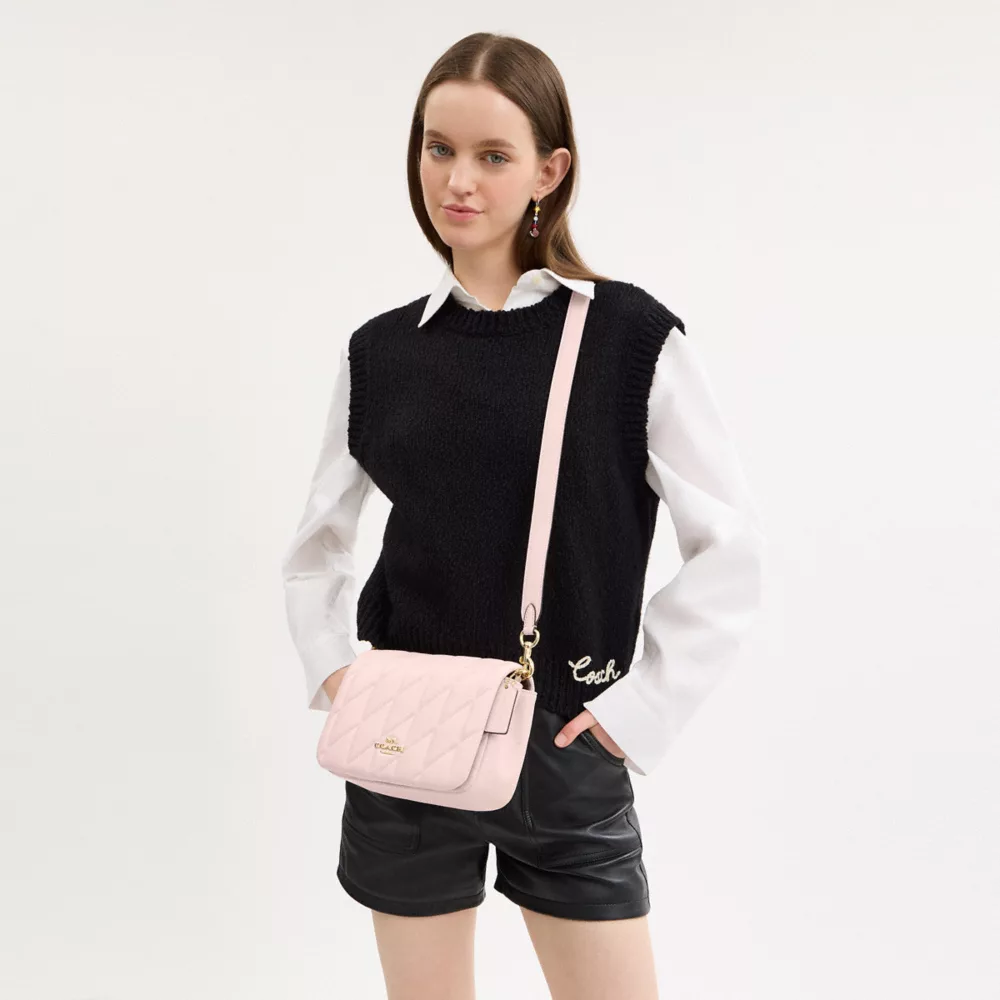 Сумка COACH Quinn Bag With Quilting