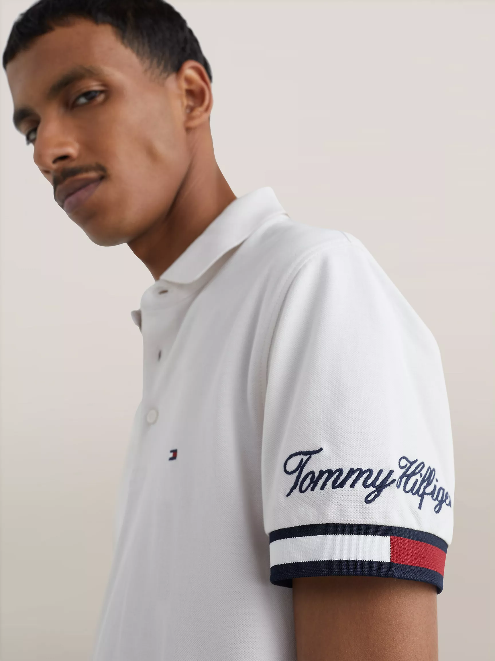 Мужское поло Tommy Hilfiger, Приталенное поло с логотипом флага на манжетах