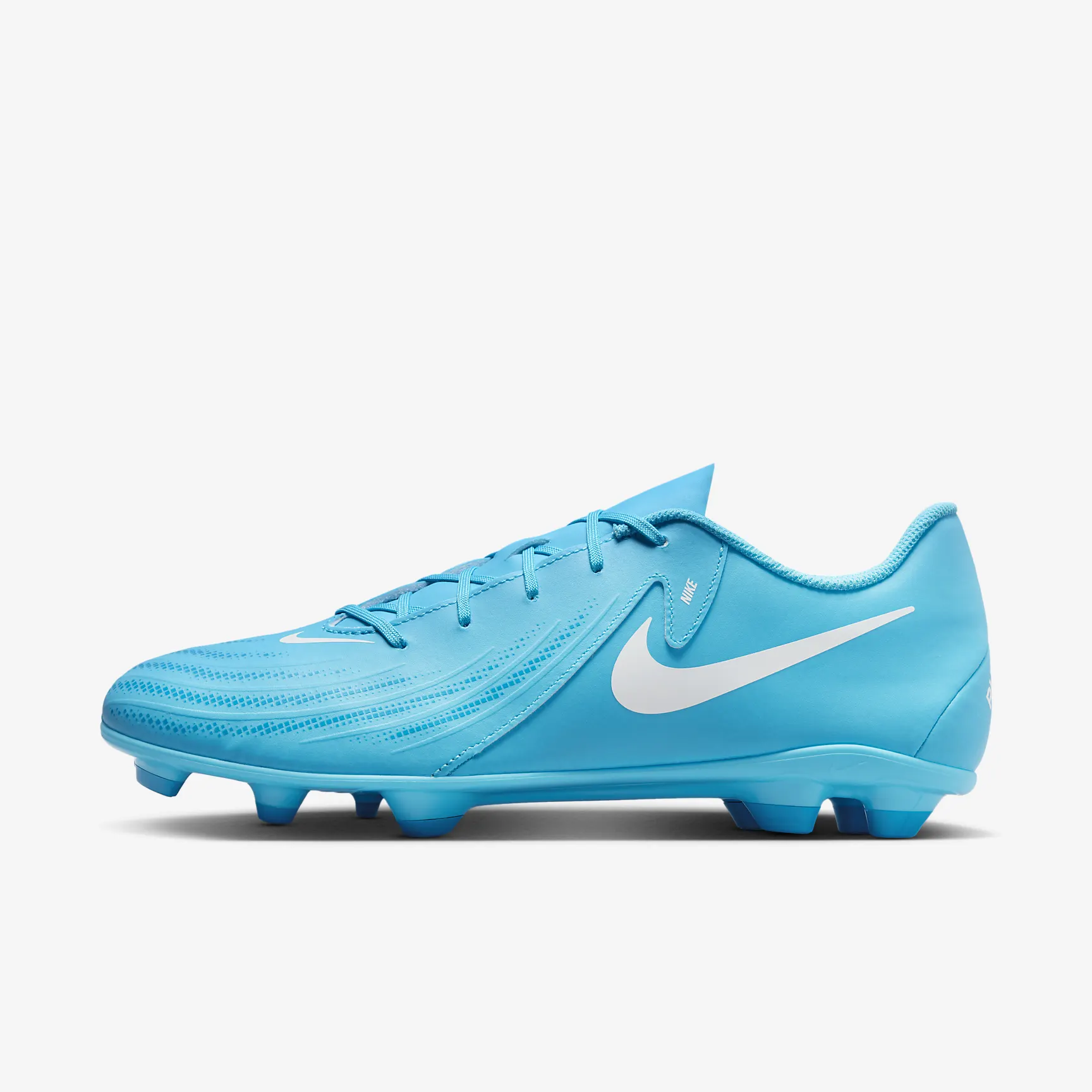 Nike Phantom GX 2 Club MG Low-Top Soccer Cleats