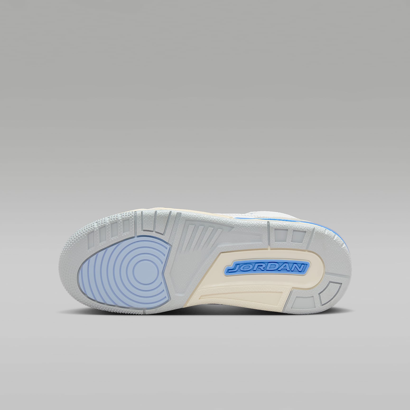 Air Jordan 3 Retro "Lucky Shorts" Big Kids' Shoes