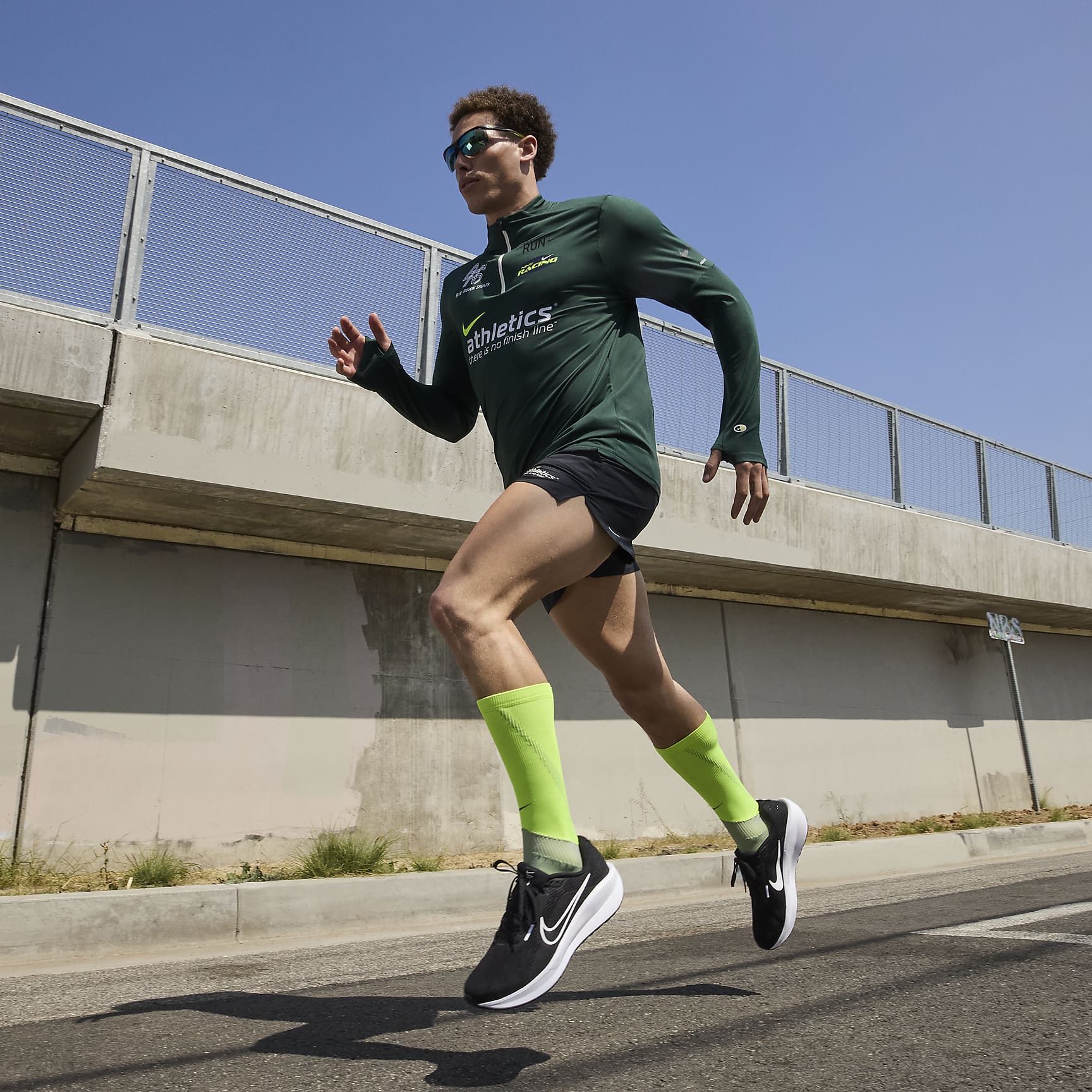 Nike Downshifter 13 Men's Road Running Shoes
