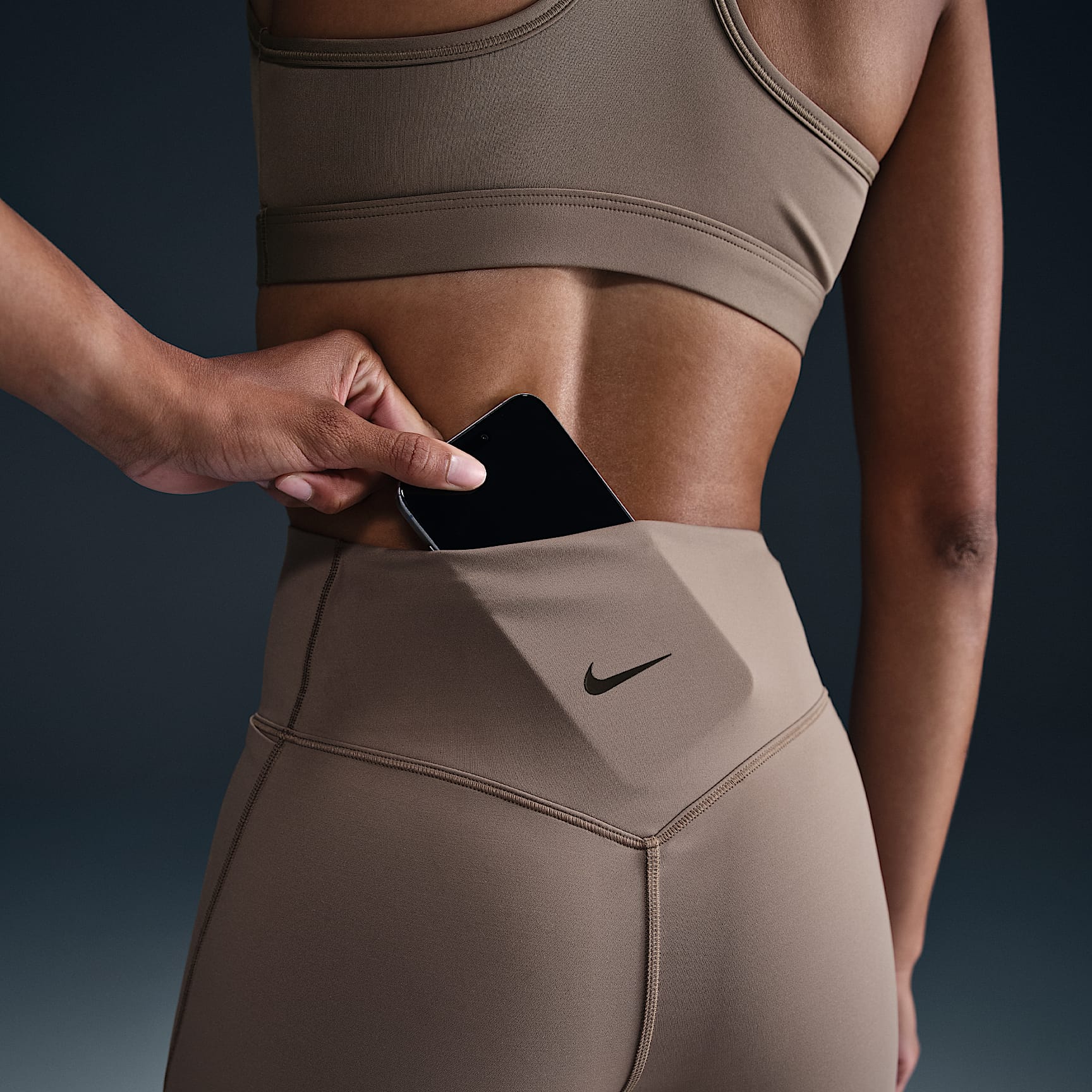 Nike Universa Women's Medium-Support High-Waisted 5" Biker Shorts with Pockets