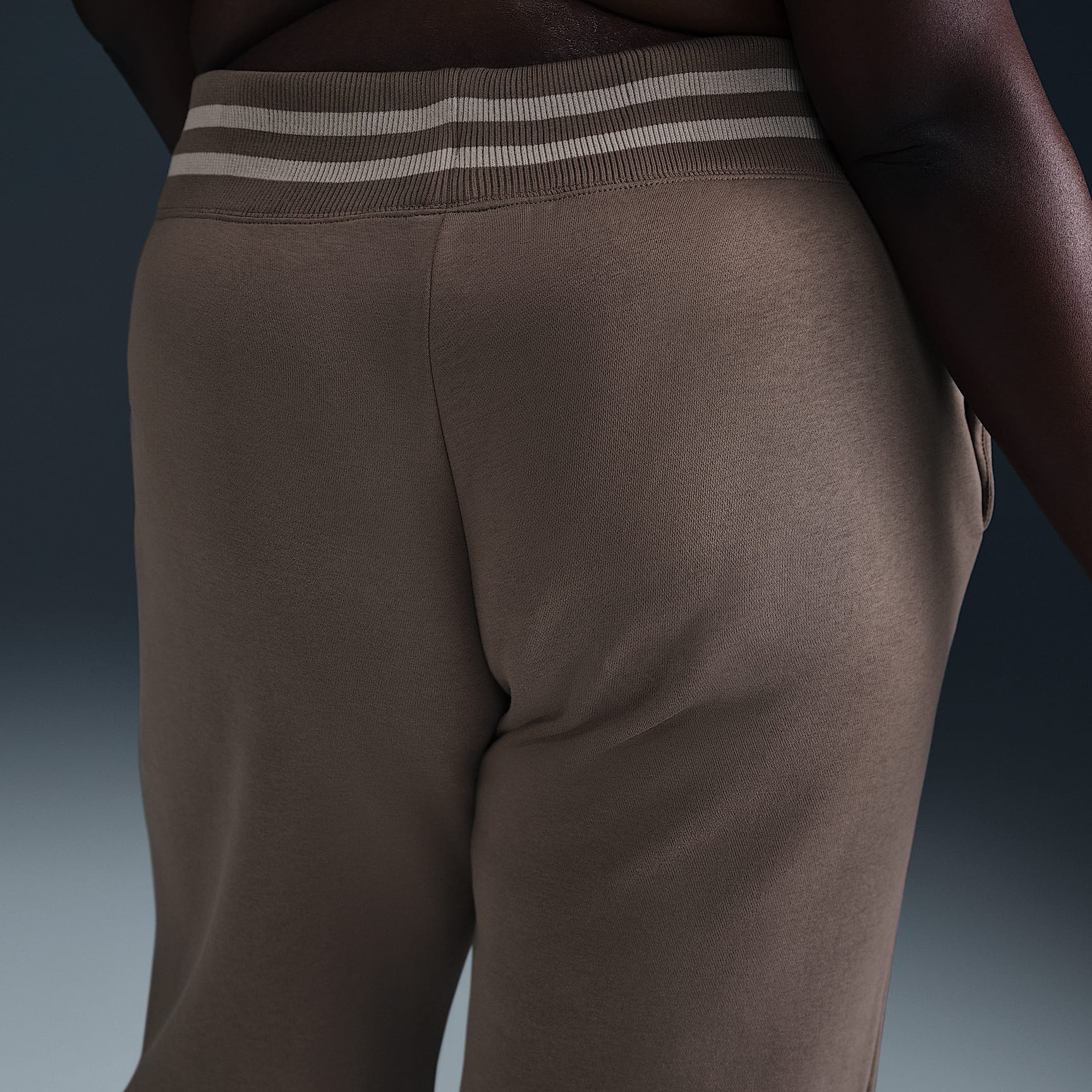 Nike Sportswear Phoenix Fleece Women's High-Waisted Wide-Leg Graphic Pants (Plus Size)