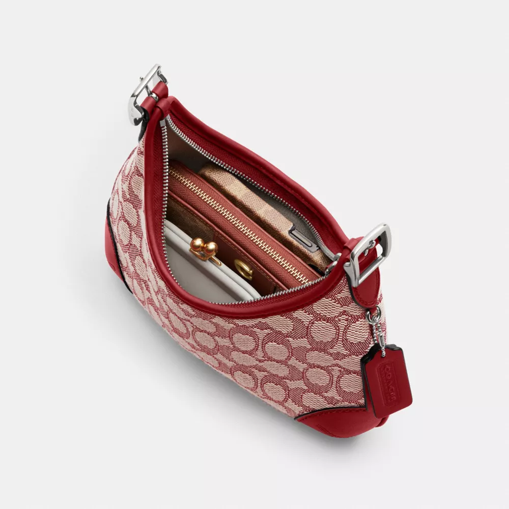 Сумка COACH Hamptons Hobo Bag In Signature Textile Jacquard
