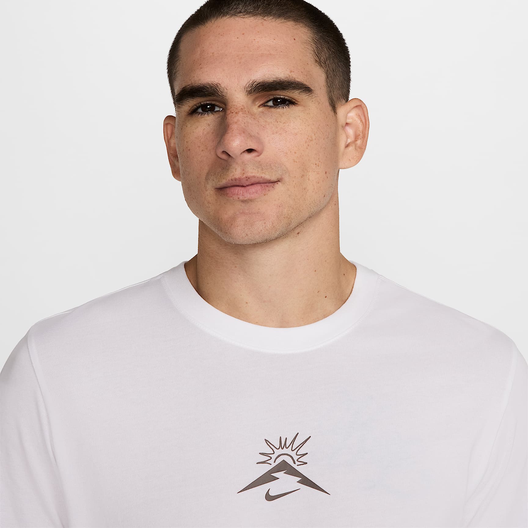 Nike Trail Men's Dri-FIT Long-Sleeve Running T-Shirt