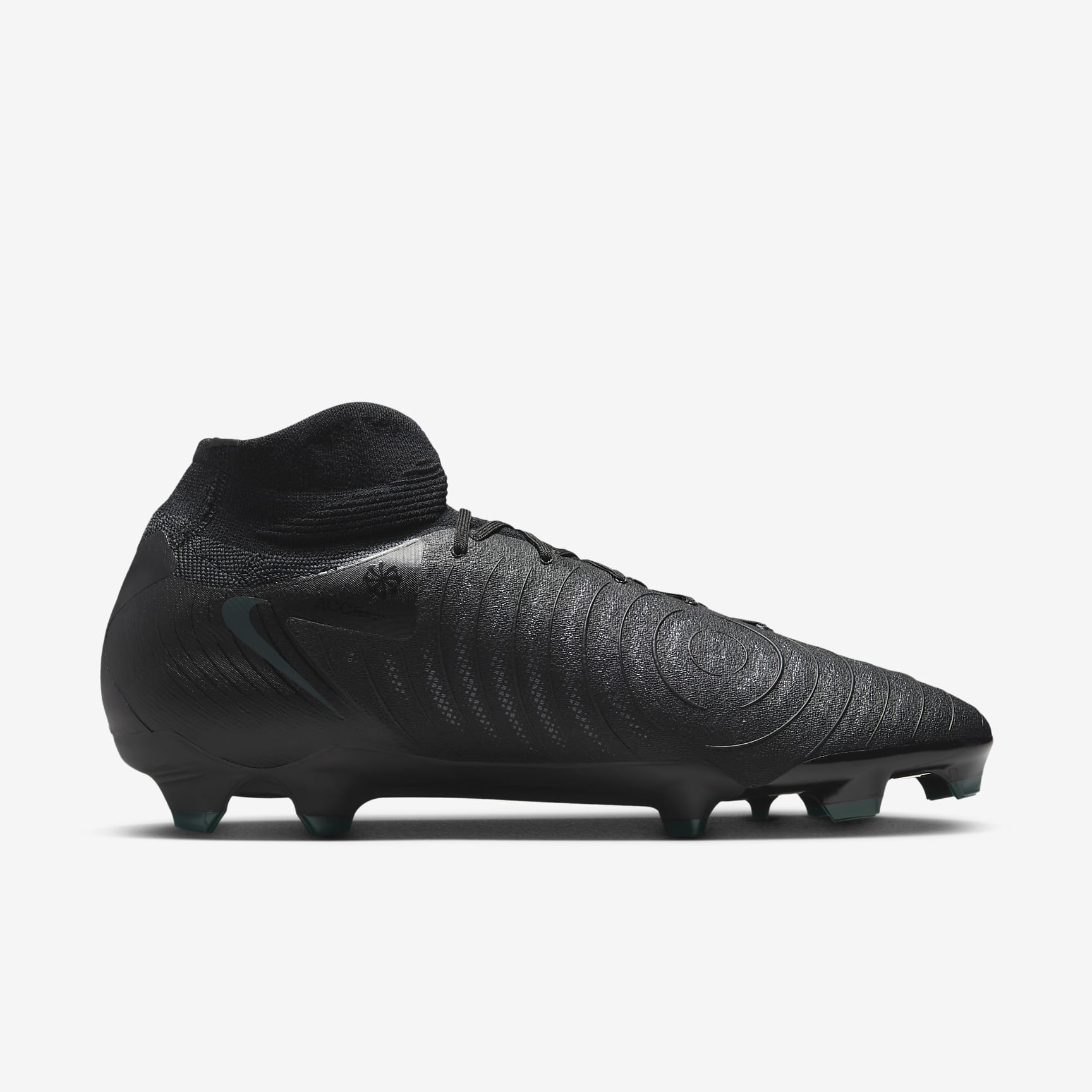 Nike Phantom Luna 2 Pro FG High-Top Soccer Cleats
