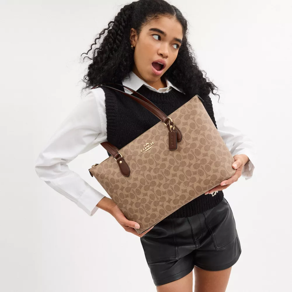 Сумка COACH Gallery Tote Bag In Signature Canvas