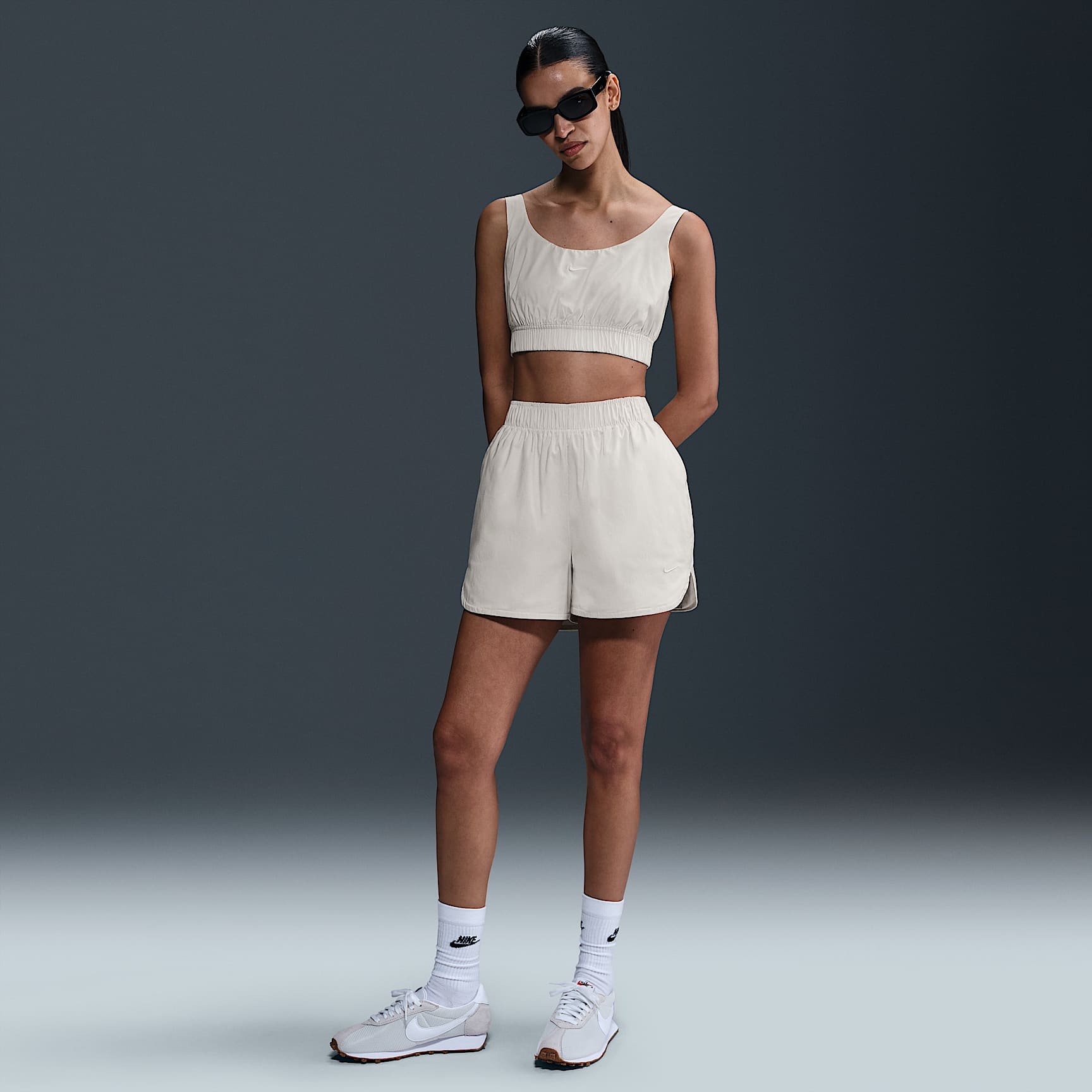 Nike Sportswear Chill Poplin Women's Slim Cropped Tank Top