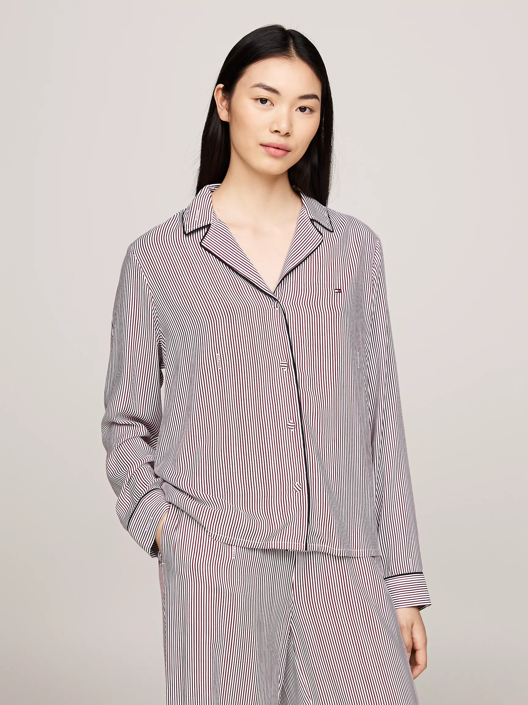 Женская одежда для сна Tommy Hilfiger, Полосатая вискозная пижамная рубашка