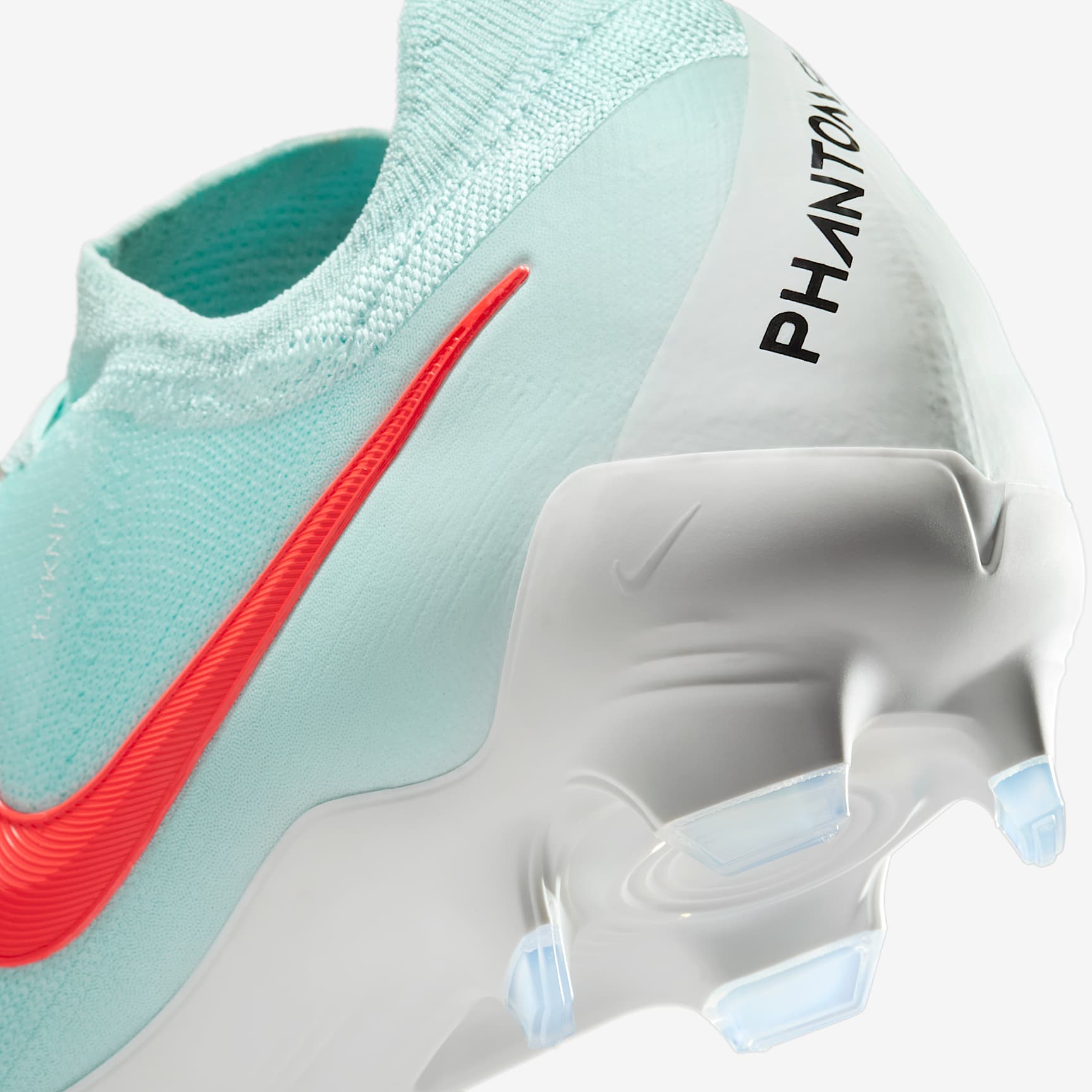 Nike Phantom GX 2 Pro FG Low-Top Soccer Cleats