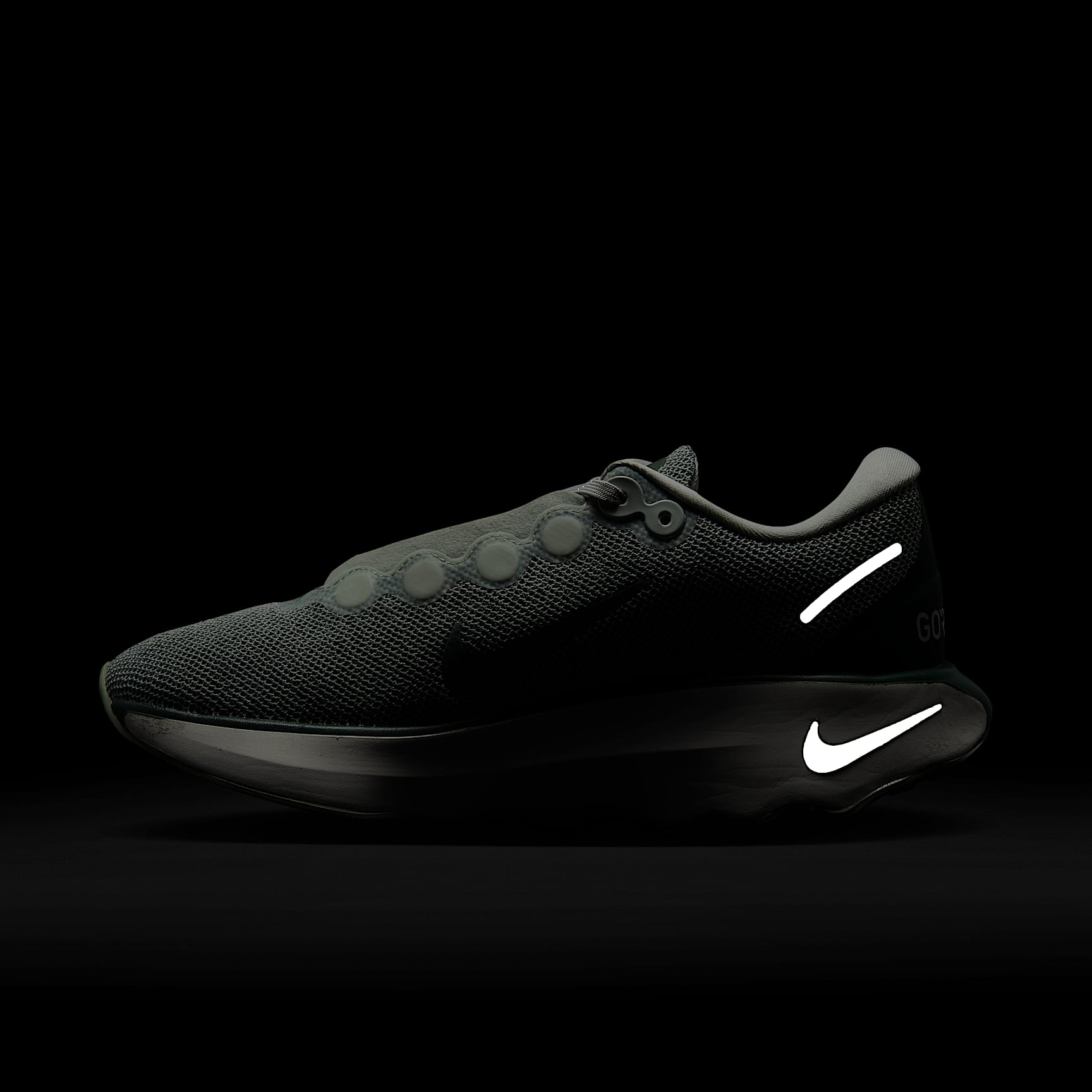 Nike Motiva GORE-TEX Women's Waterproof Walking Shoes