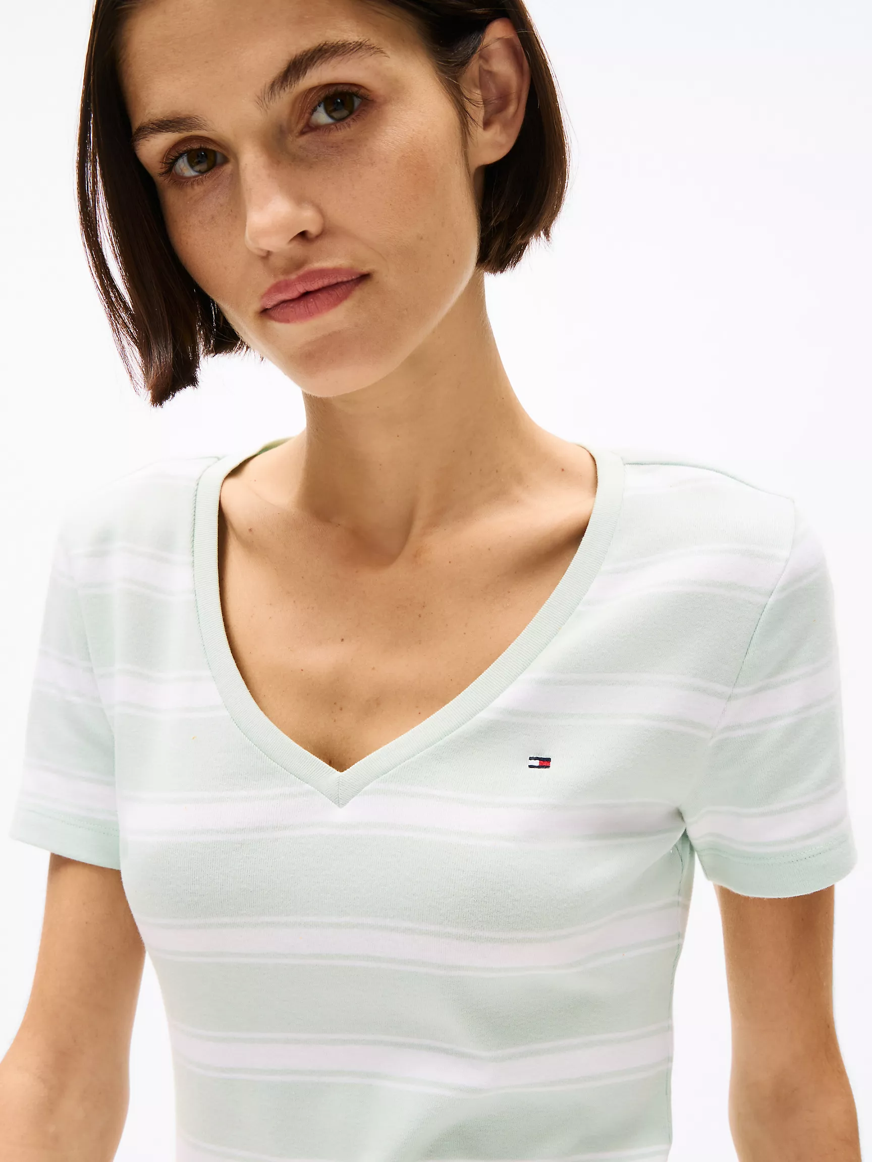 Женская футболка Tommy Hilfiger, Любимая футболка с V-образным вырезом и полосками