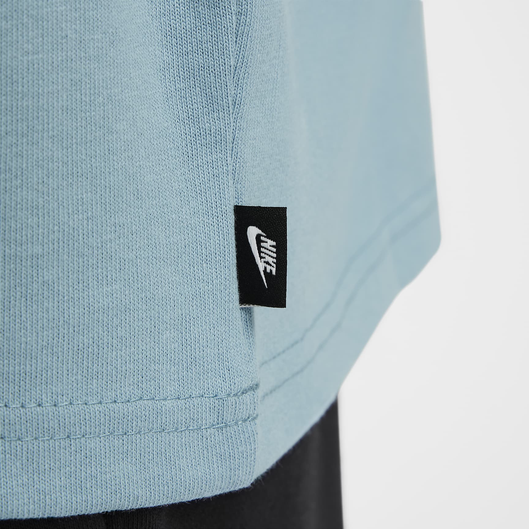 Nike Sportswear Premium Essentials Men's Long-Sleeve T-Shirt