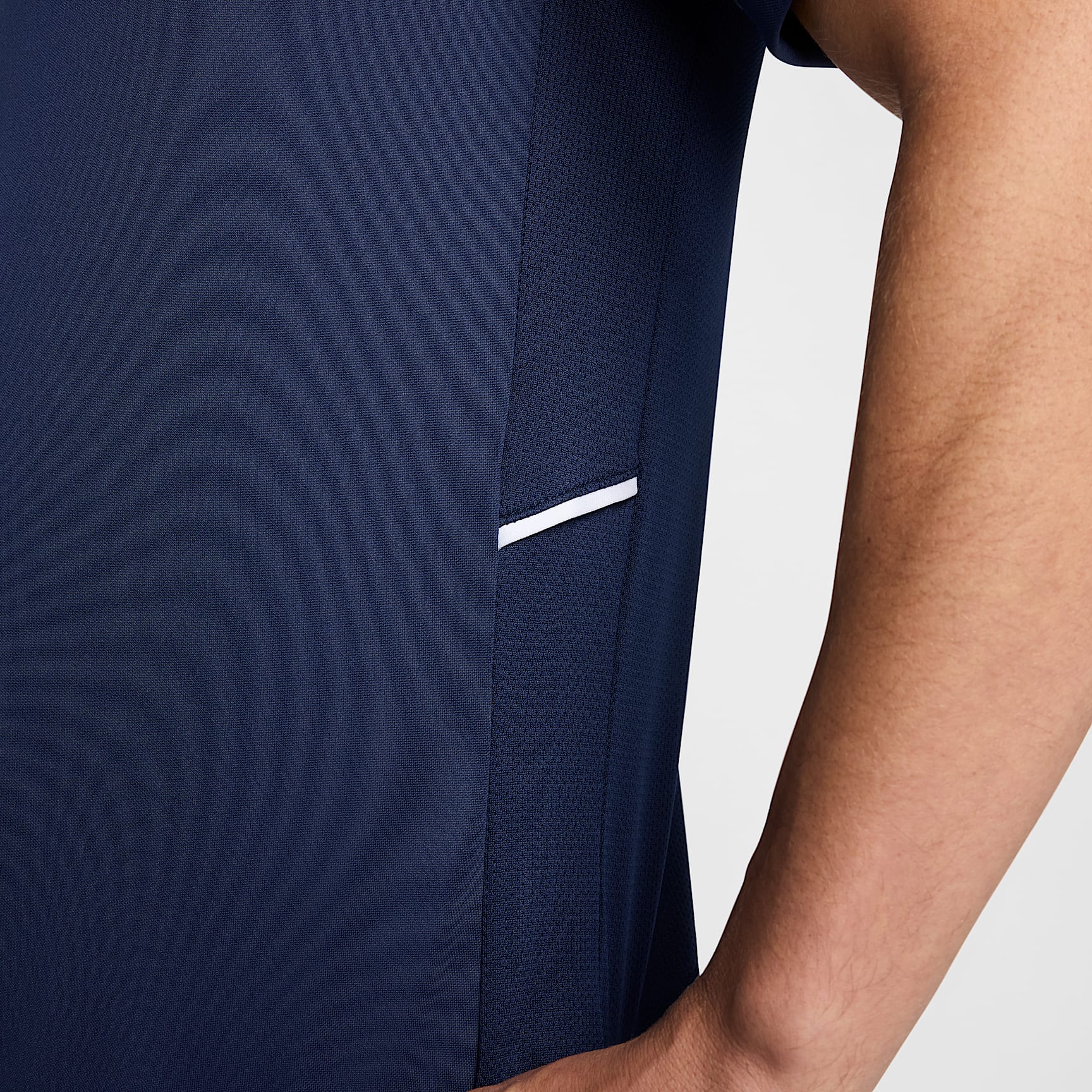 Nike Academy Men's Dri-FIT Short-Sleeve Soccer Top