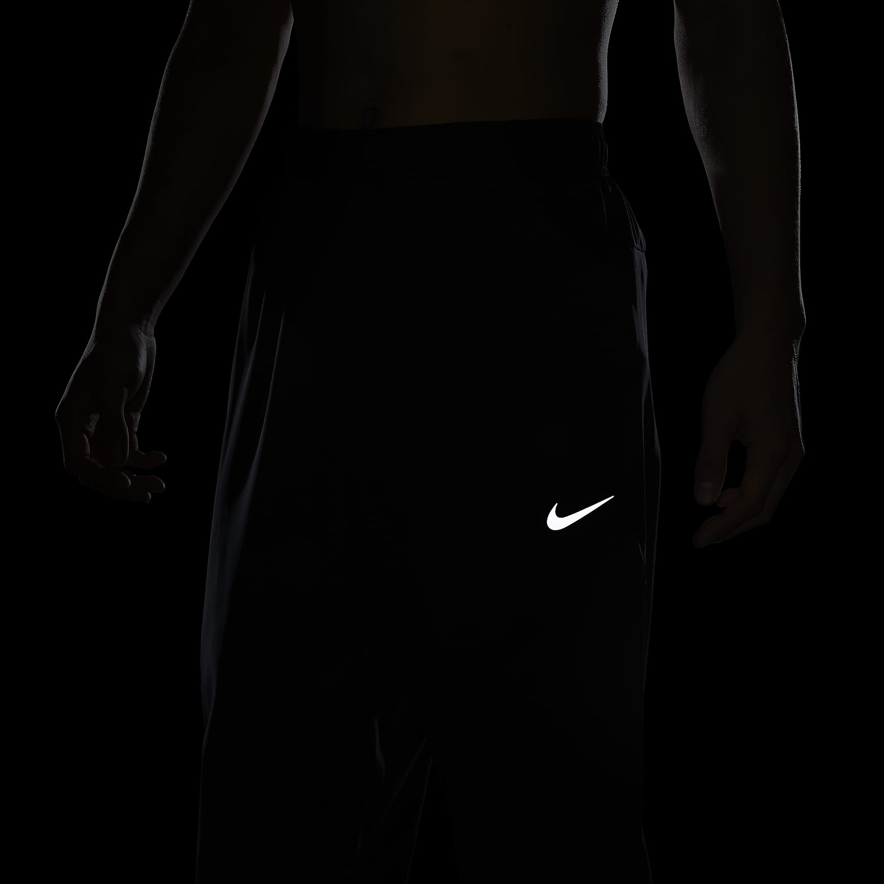 Nike Form Men's Dri-FIT Tapered Versatile Pants