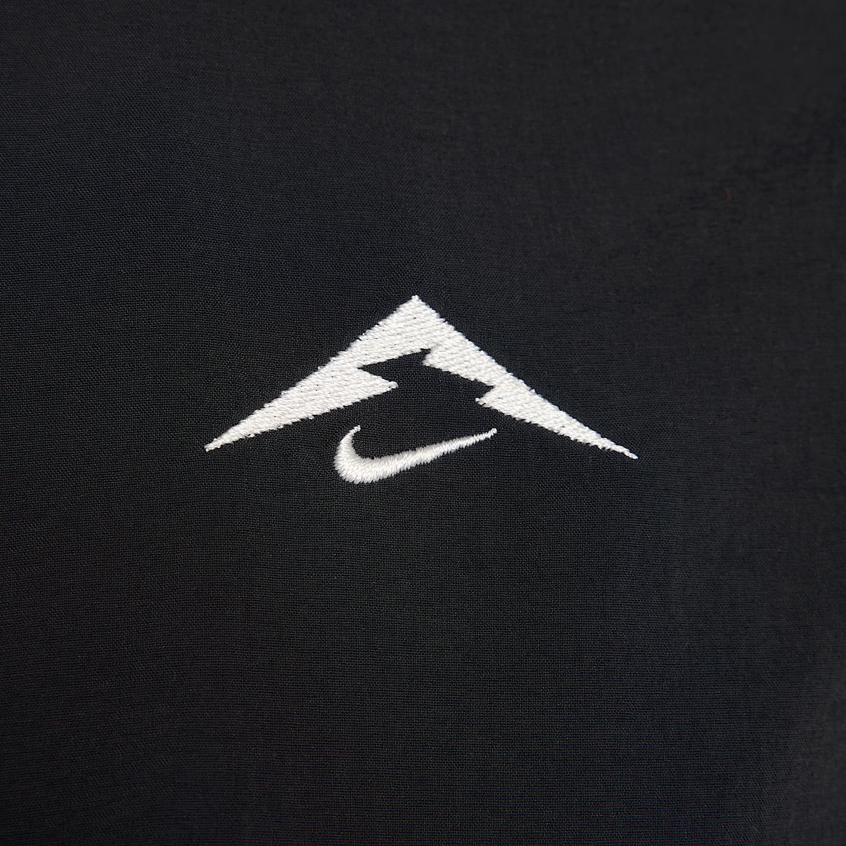 Nike Trail Men's Dri-FIT ADV UV Running Shirt Jacket