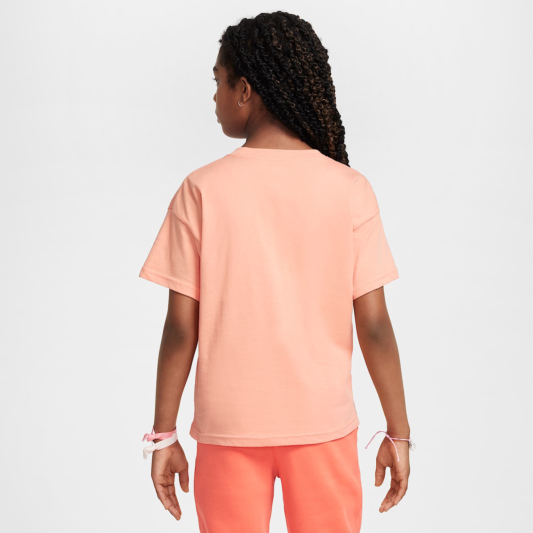 Nike Sportswear Big Kids' (Girls') T-Shirt