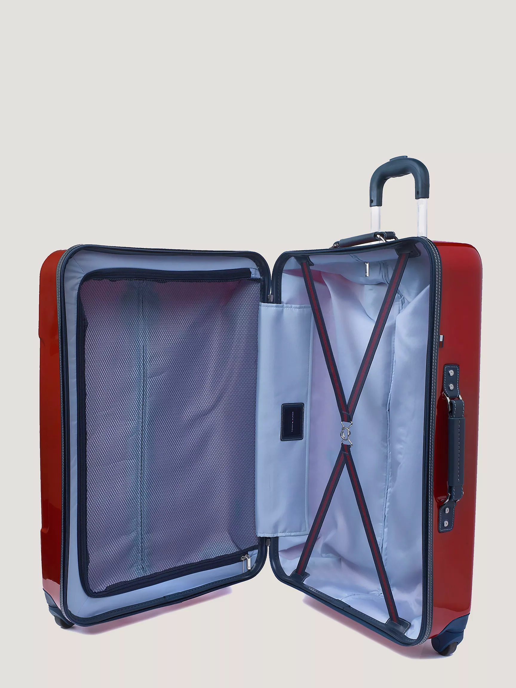 Чемодан Томми Хилфигер, Жесткий чемодан на колесах (28 дюймов)