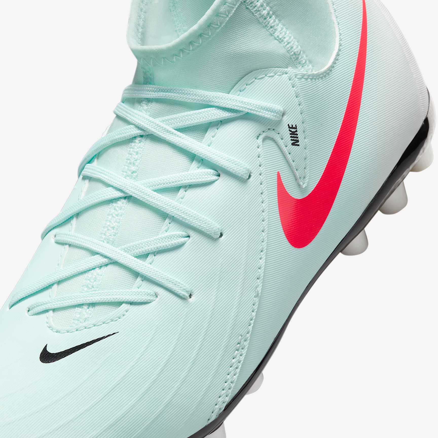 Nike Jr. Phantom Luna 2 Academy Little/Big Kids' AG High-Top Soccer Cleats