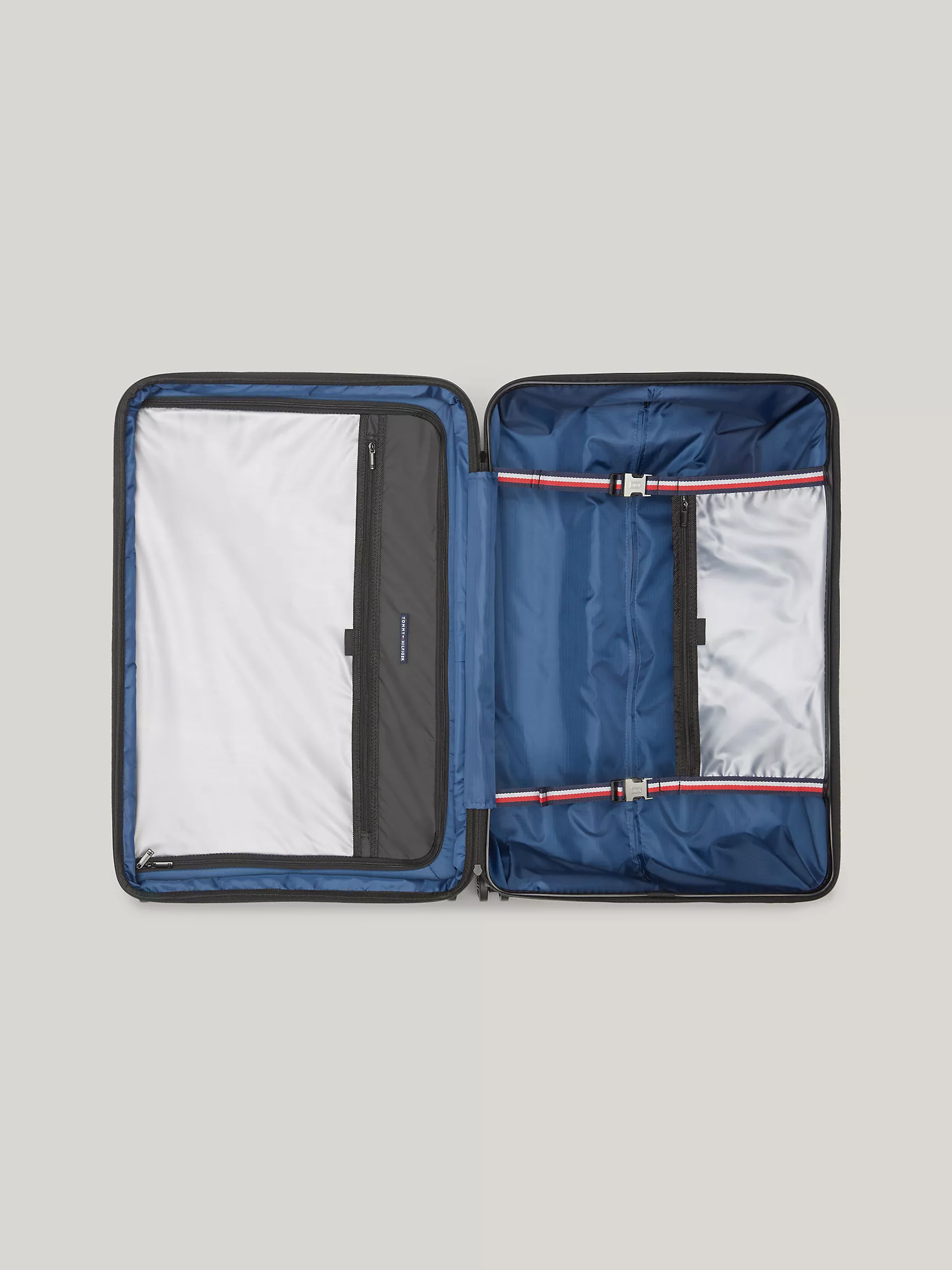 Чемодан Томми Хилфигер, Полосатый жесткий чемодан на колесах (28 дюймов)