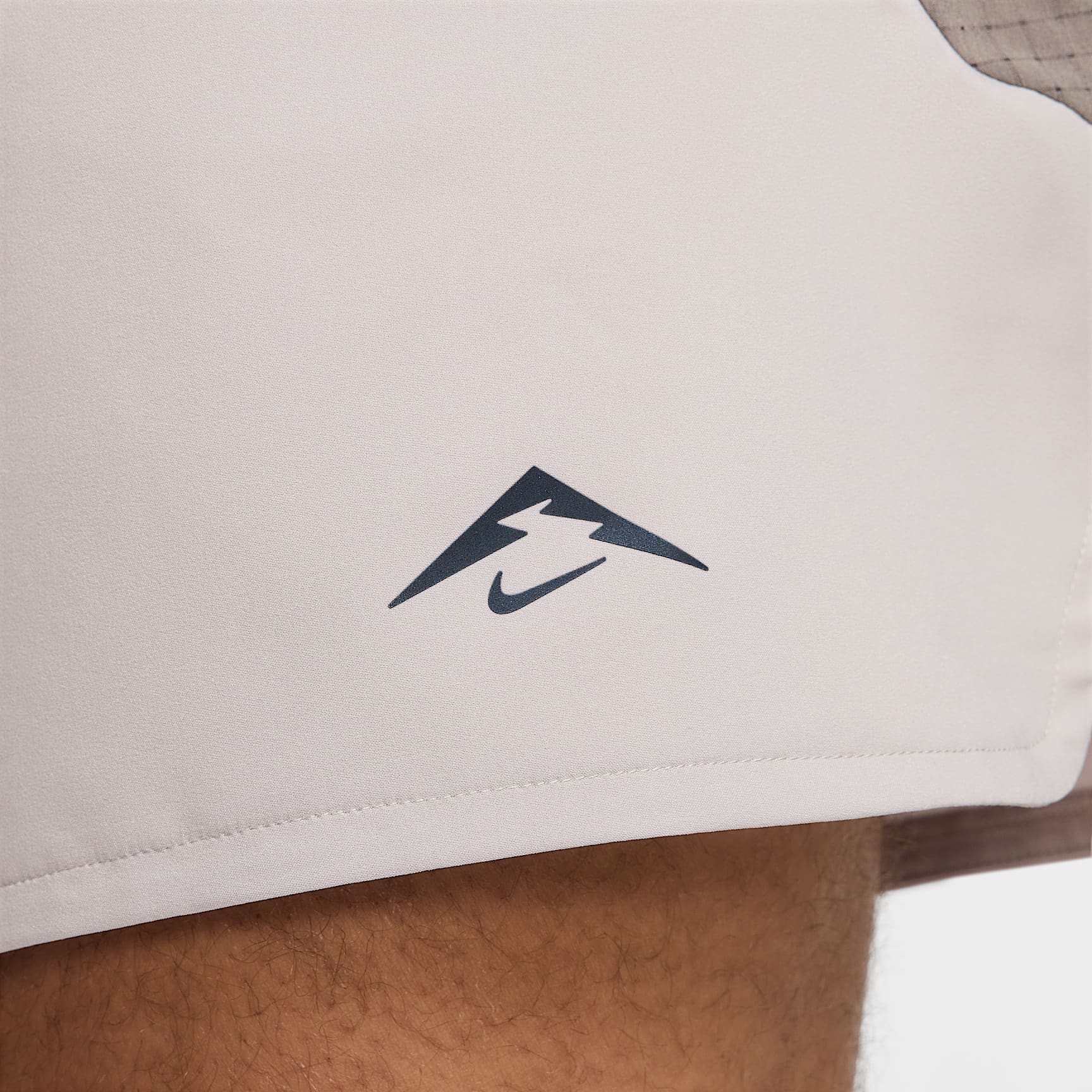 Nike Trail Men's Dri-FIT 6" Brief-Lined Running Shorts