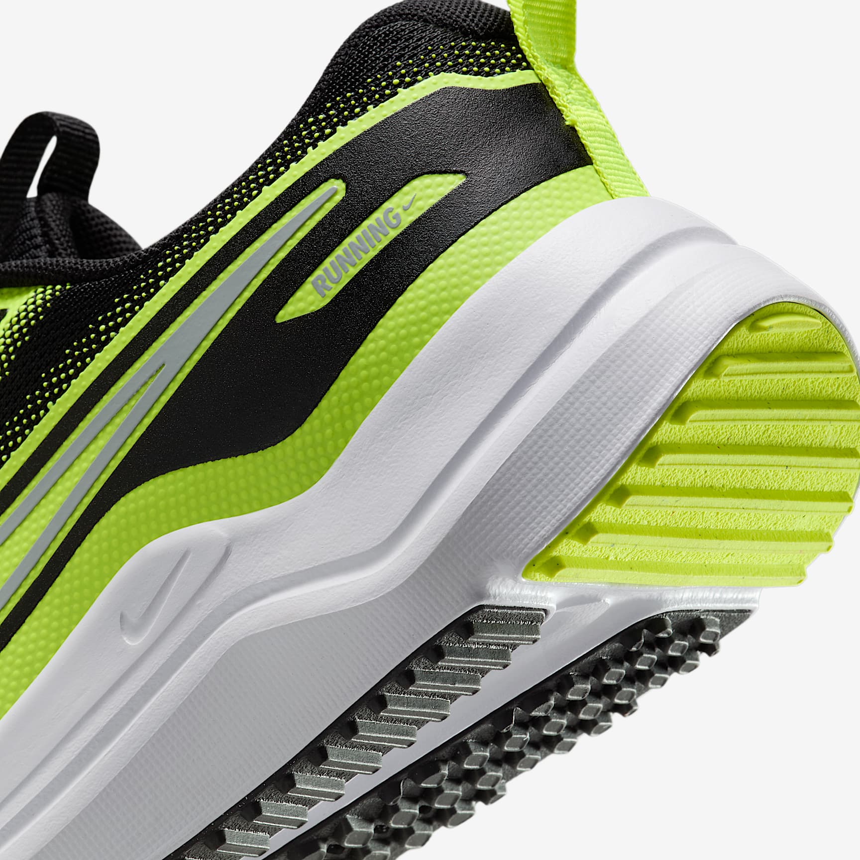 Nike Cosmic Runner Big Kids' Road Running Shoes