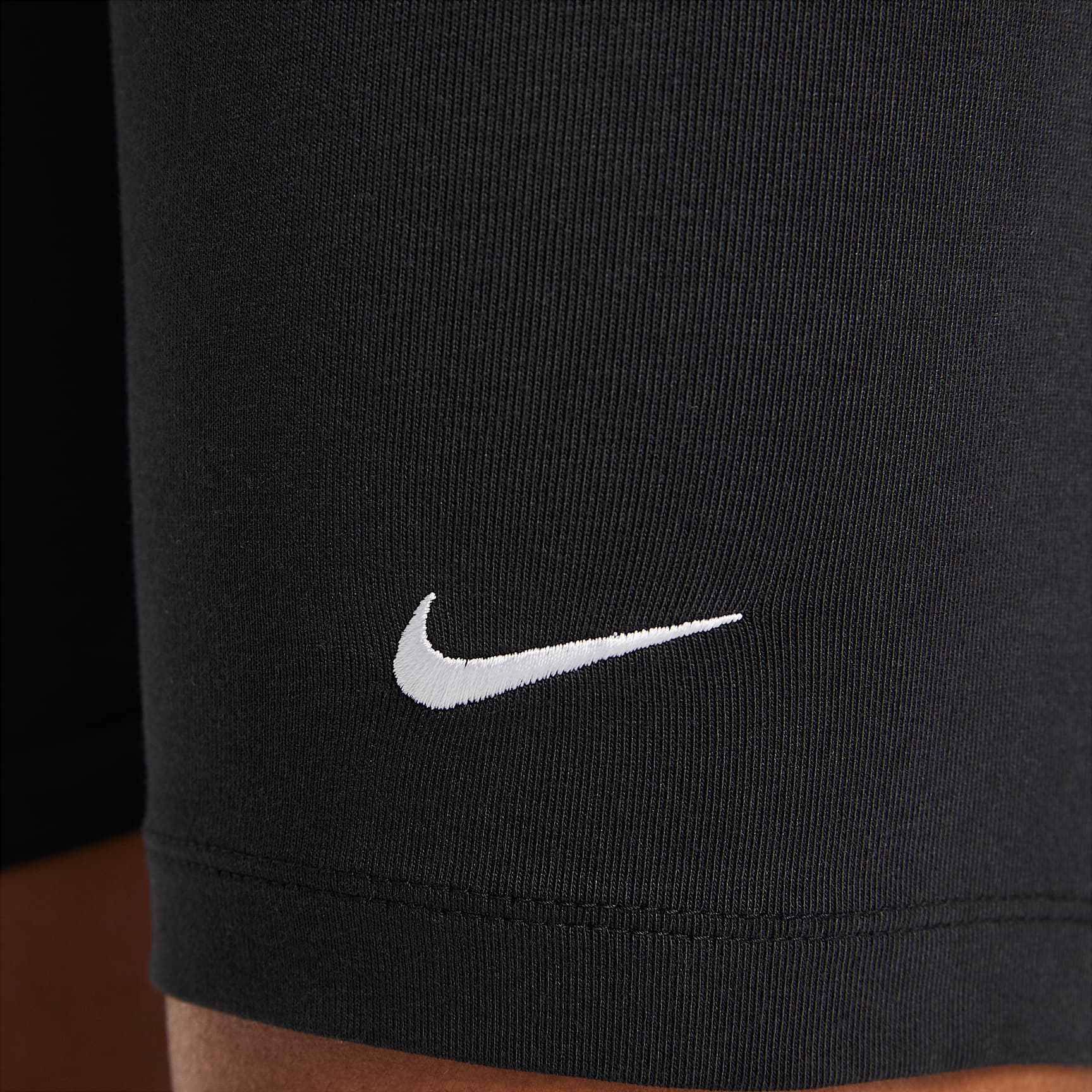 Nike Sportswear Essential Women's Mid-Rise 10" Biker Shorts