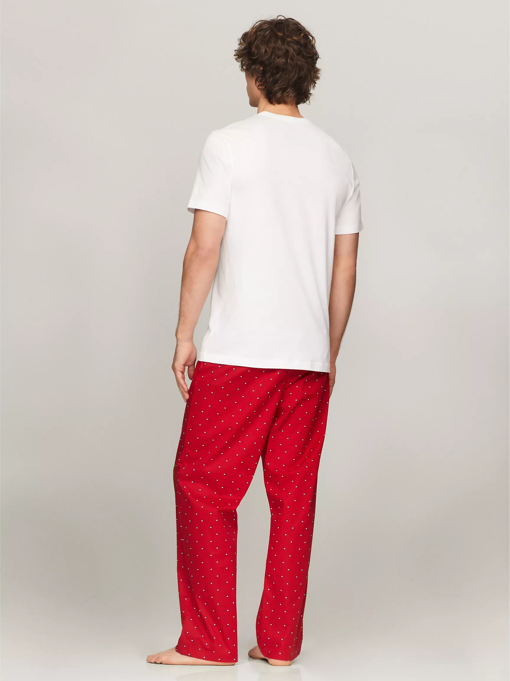 Мужское нижнее белье Tommy Hilfiger, Классические хлопковые футболки с круглым вырезом (набор 3 шт.)