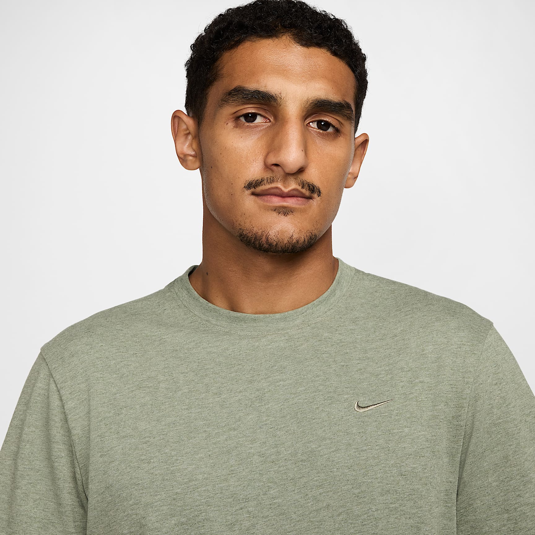 Nike Primary Men's Dri-FIT Short-Sleeve Versatile Top