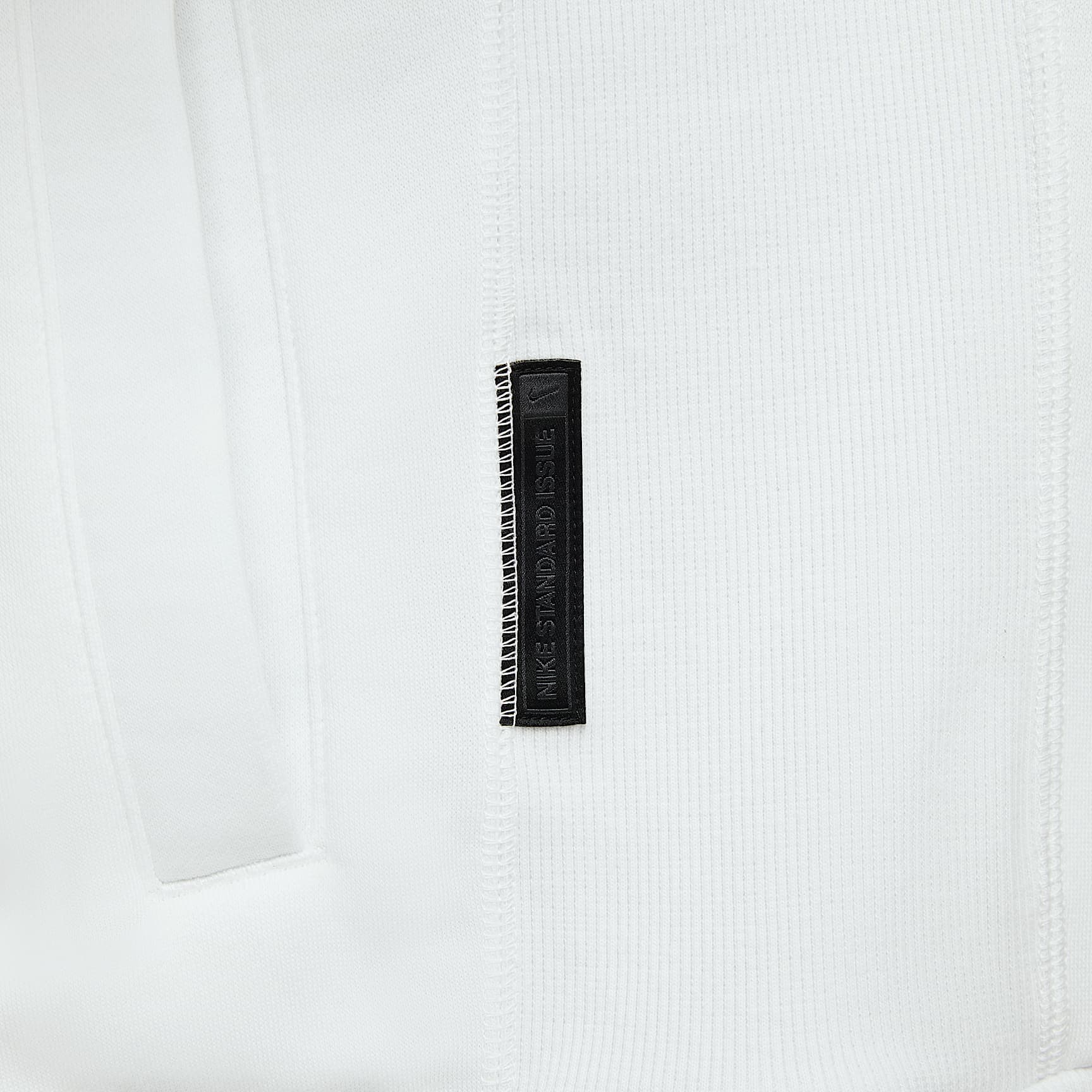 LeBron Standard Issue Men's Therma-FIT Basketball Jacket