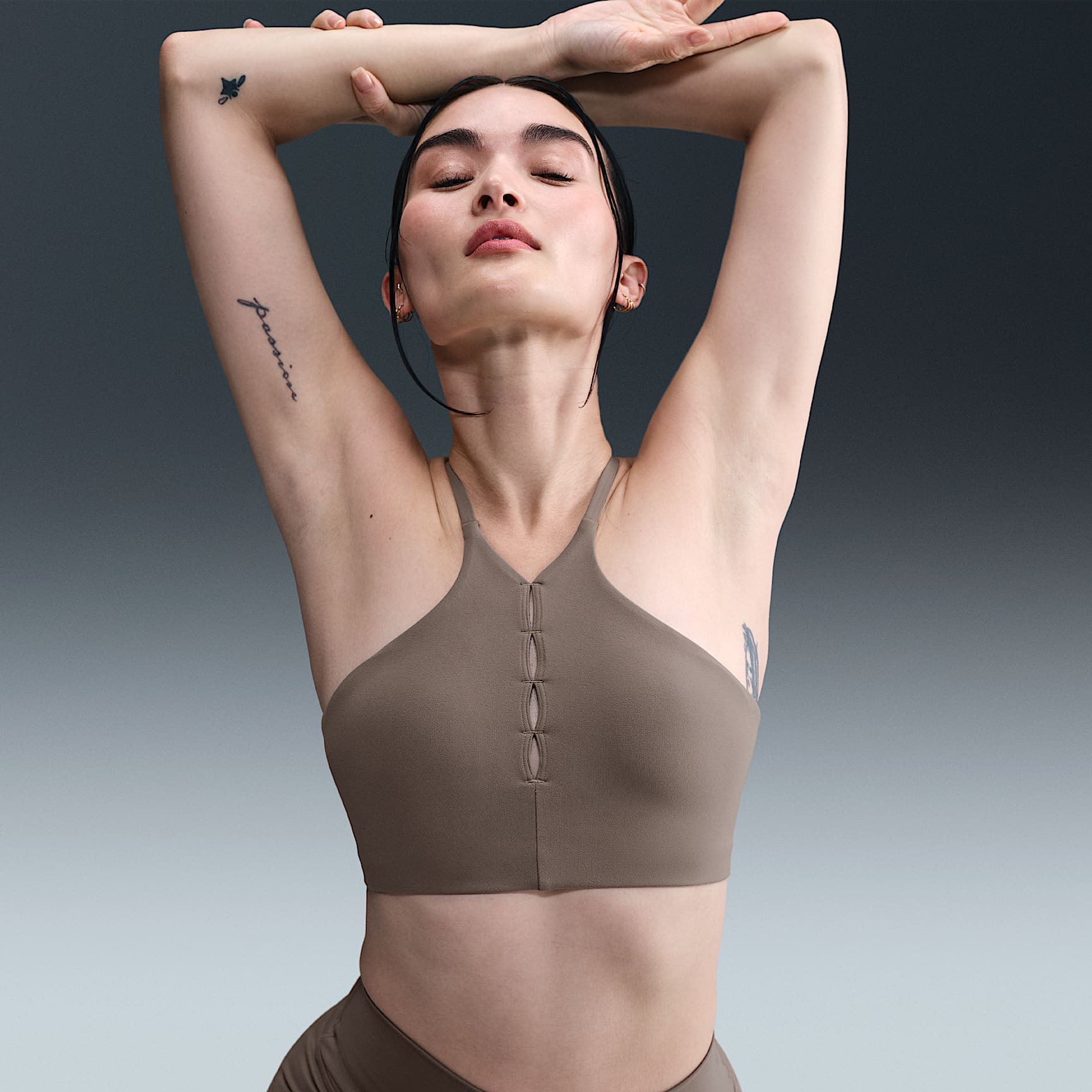 Nike One Keyhole Women's Light-Support Padded High-Neck Sports Bra