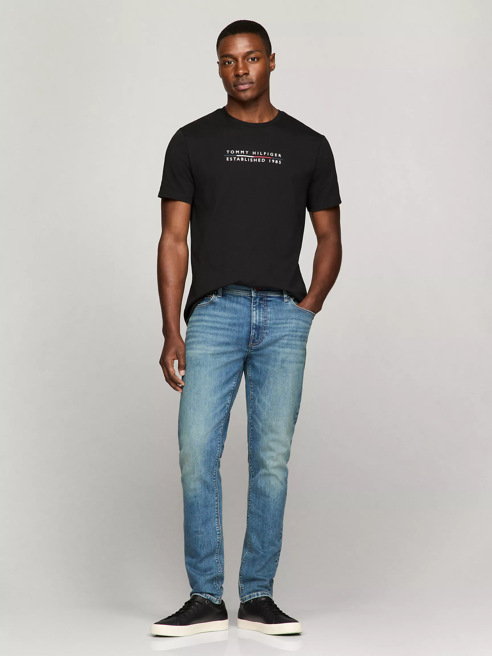 Мужская футболка Tommy Hilfiger, Футболка с вышитым логотипом Hilfiger