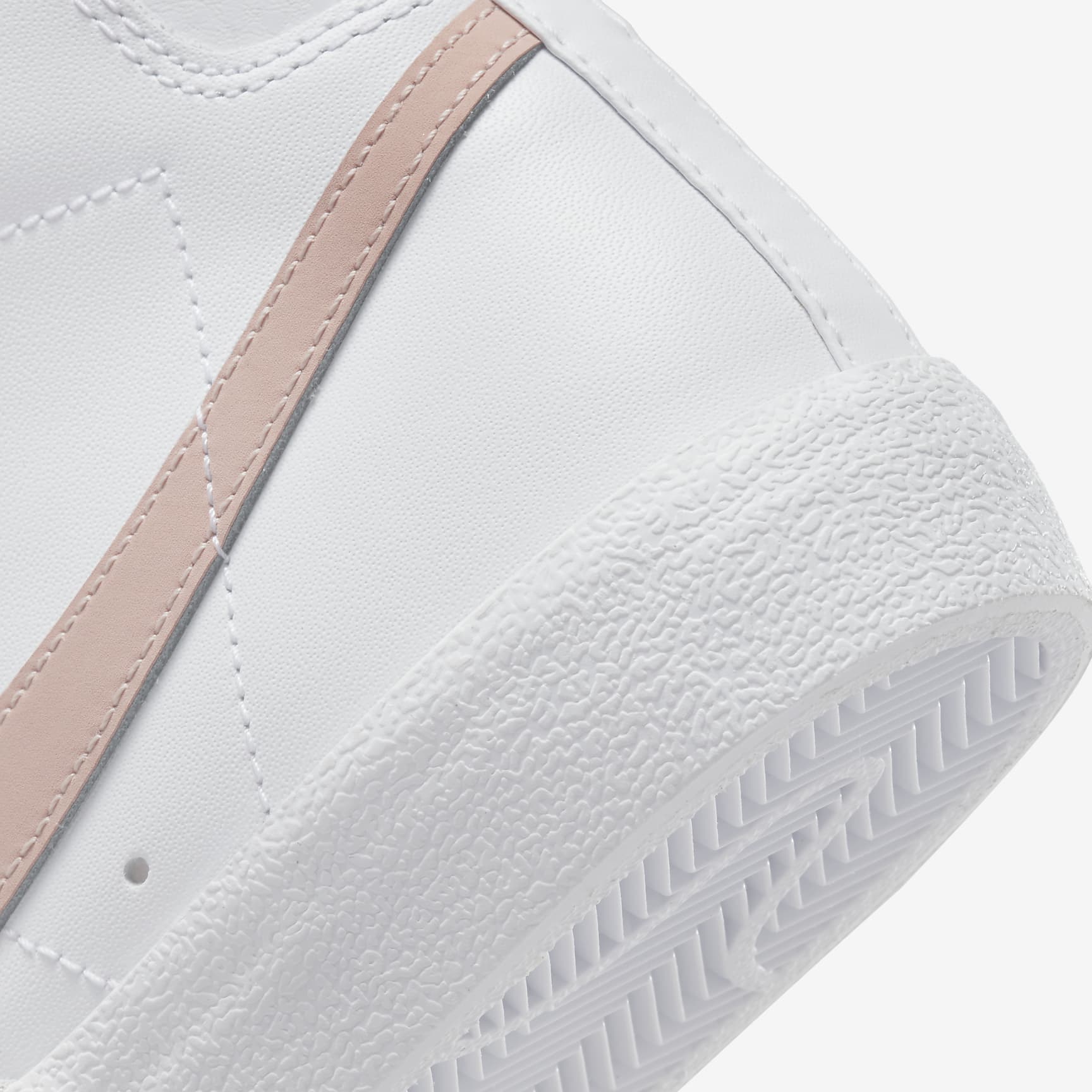 Nike Blazer Mid '77 Women's Shoes