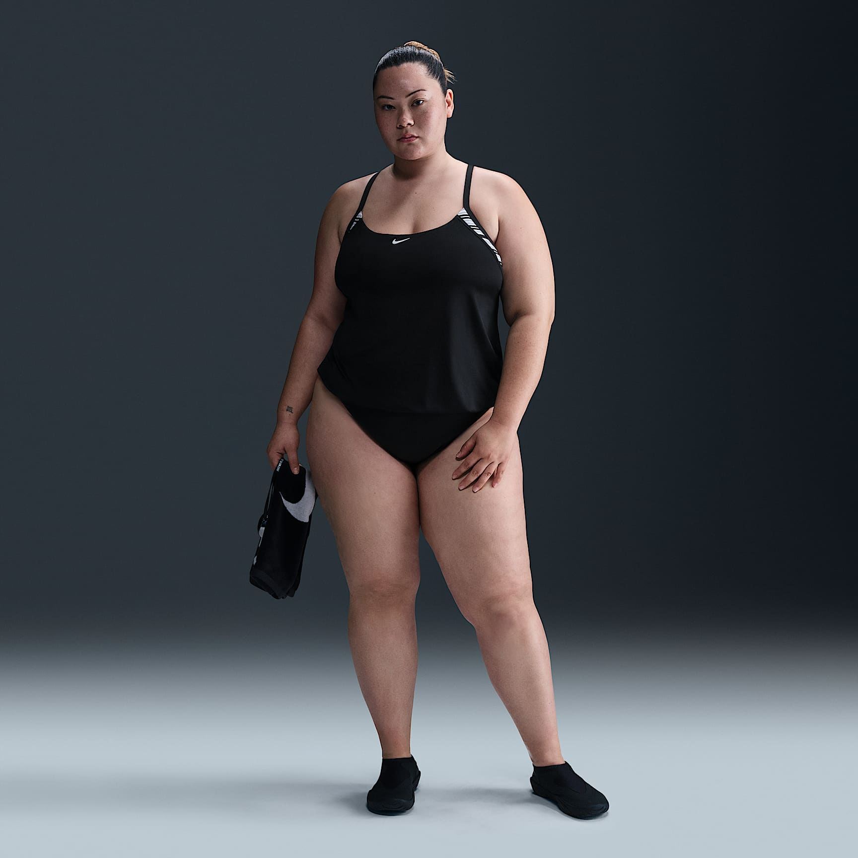 Nike Swim Women's Layered Tankini (Extended Sizing)