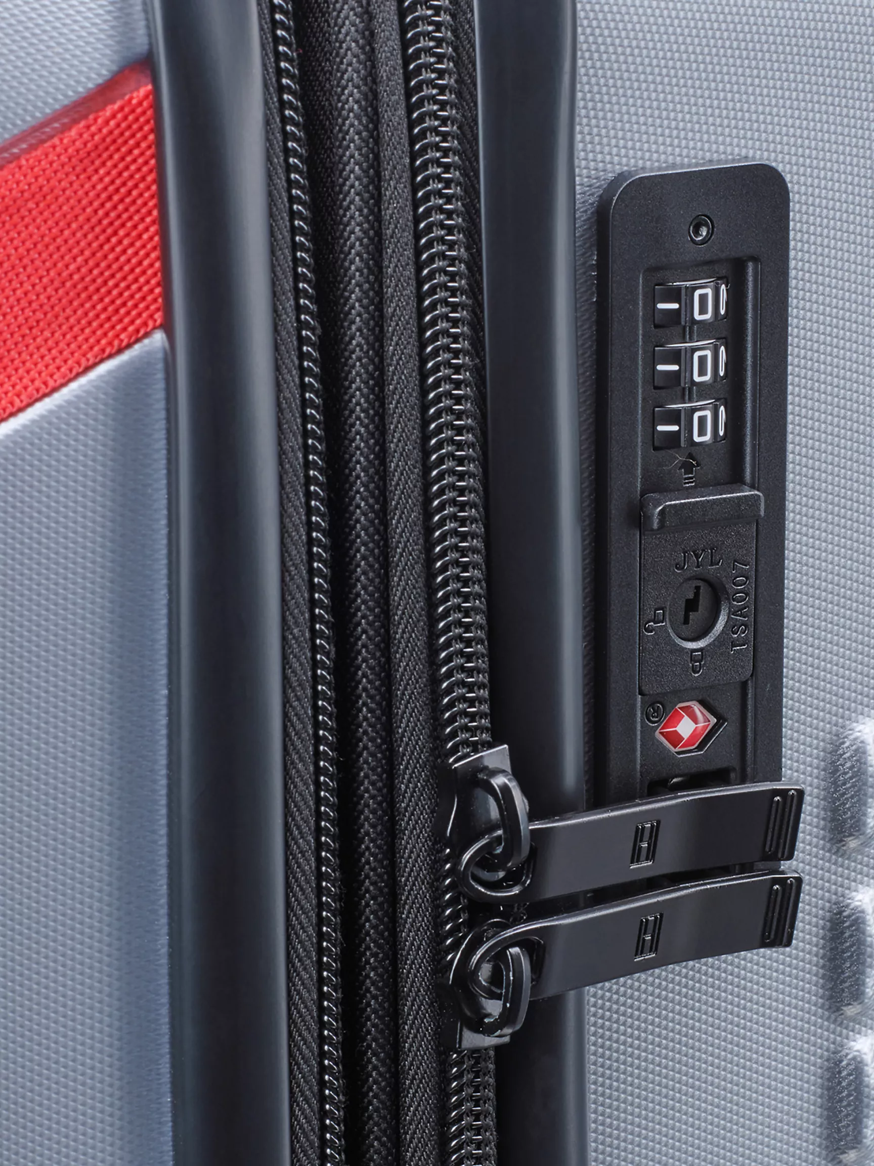 Чемодан Томми Хилфигер, Полосатый жесткий чемодан на колесах (21 дюйм)