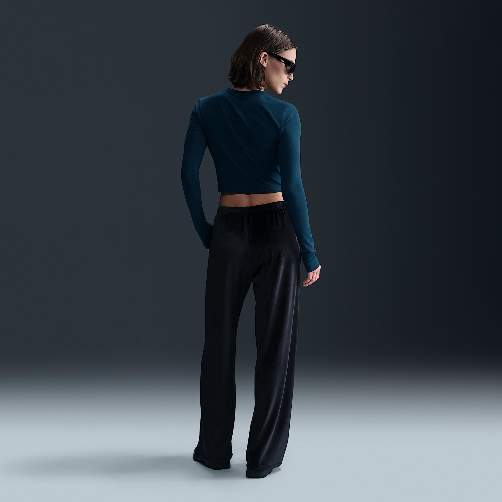 Nike Sportswear Chill Knit Women's Slim Long-Sleeve Cropped Top
