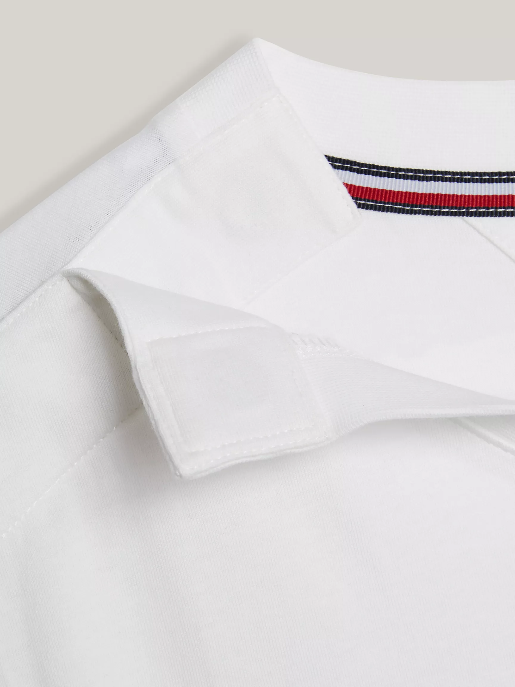 Мужская футболка Tommy Hilfiger, Приталенная футболка с круглым логотипом